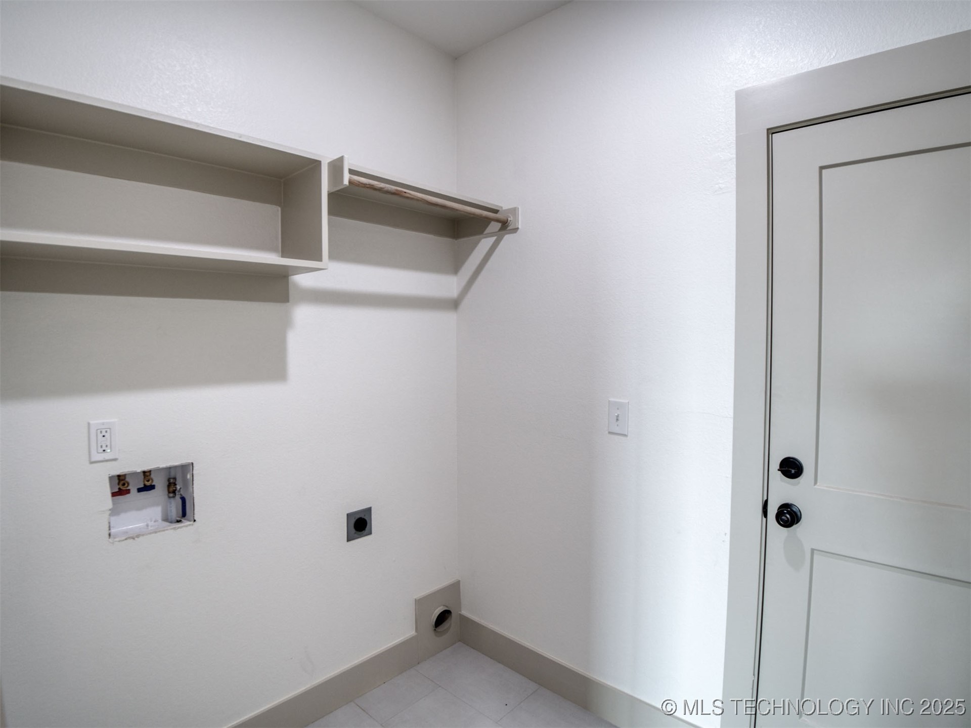 1193 Wild Indigo Circle Property Photo 30