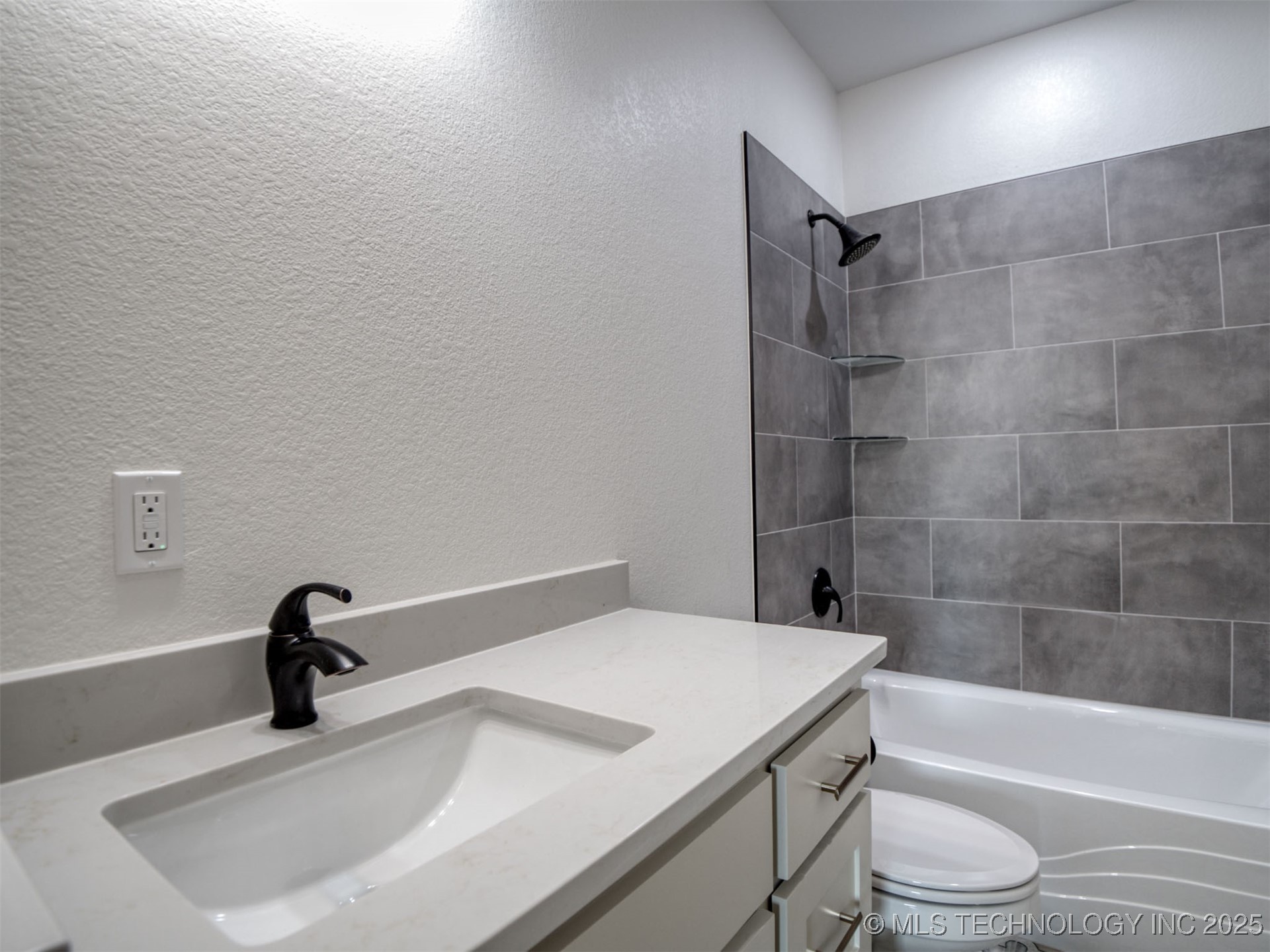 1193 Wild Indigo Circle Property Photo 33