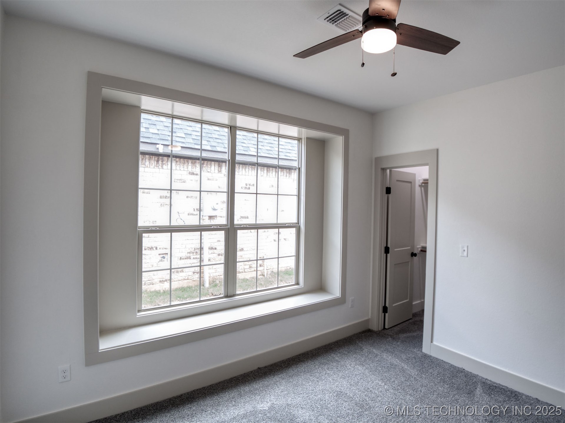 1193 Wild Indigo Circle Property Photo 37