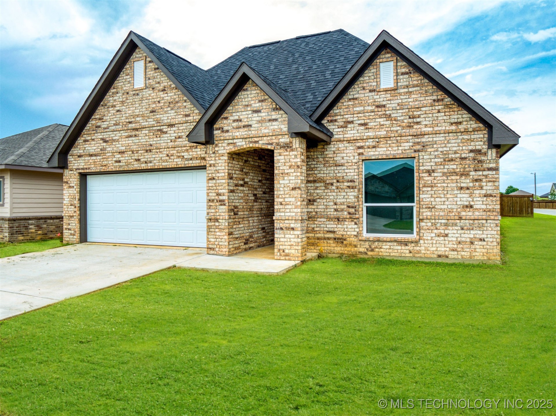 1197 Wild Indigo Circle Property Photo 19