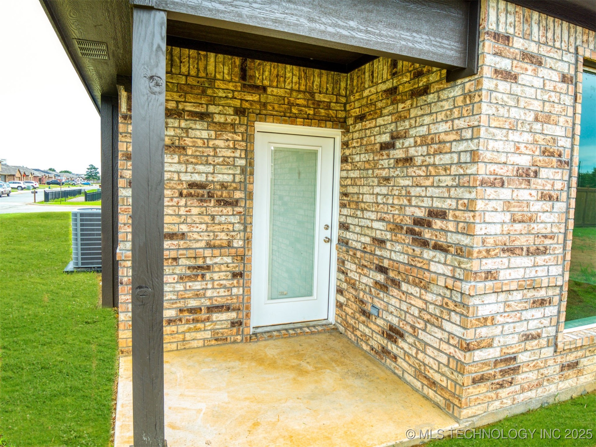 1197 Wild Indigo Circle Property Photo 21