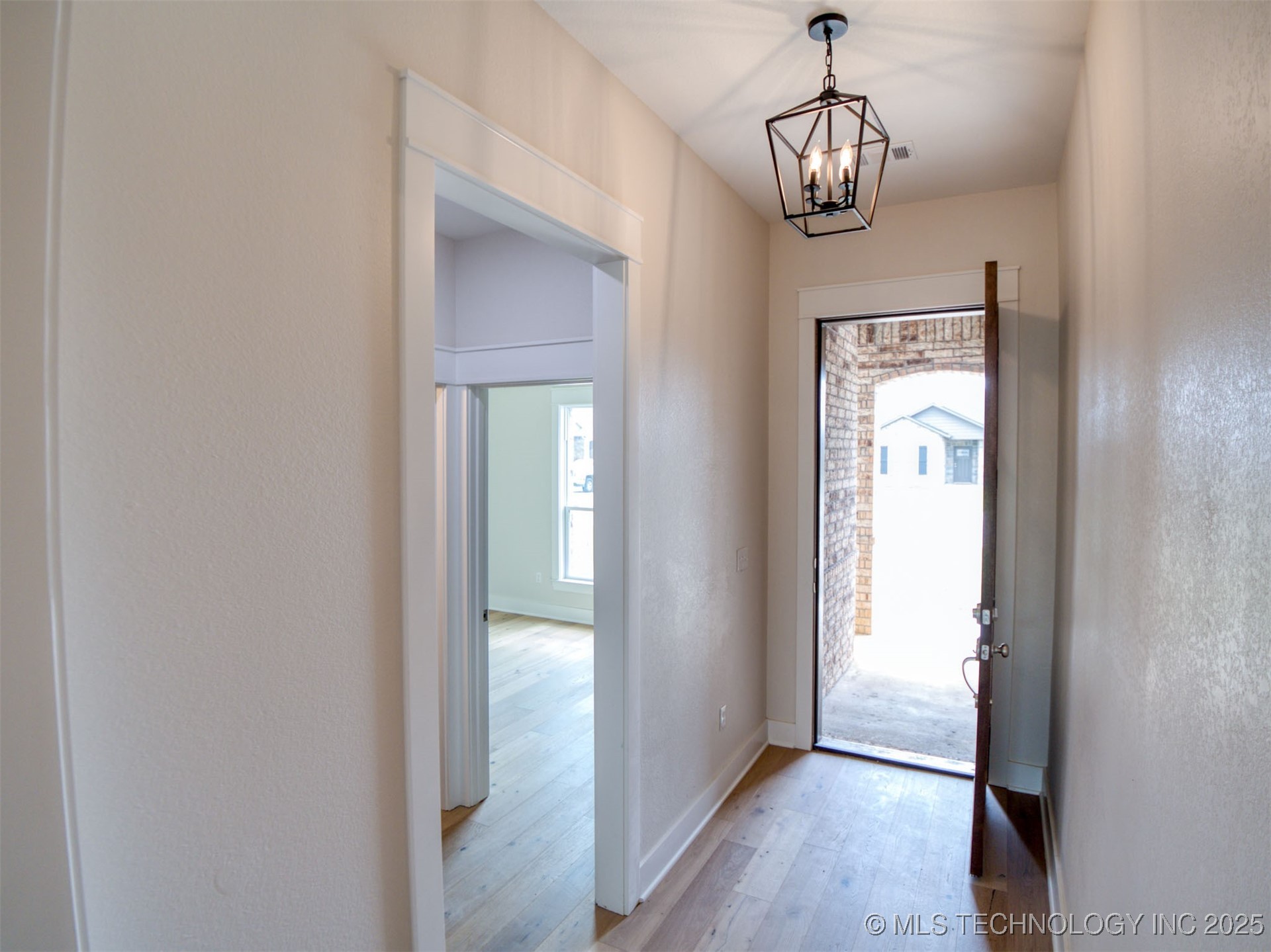 1197 Wild Indigo Circle Property Photo 27