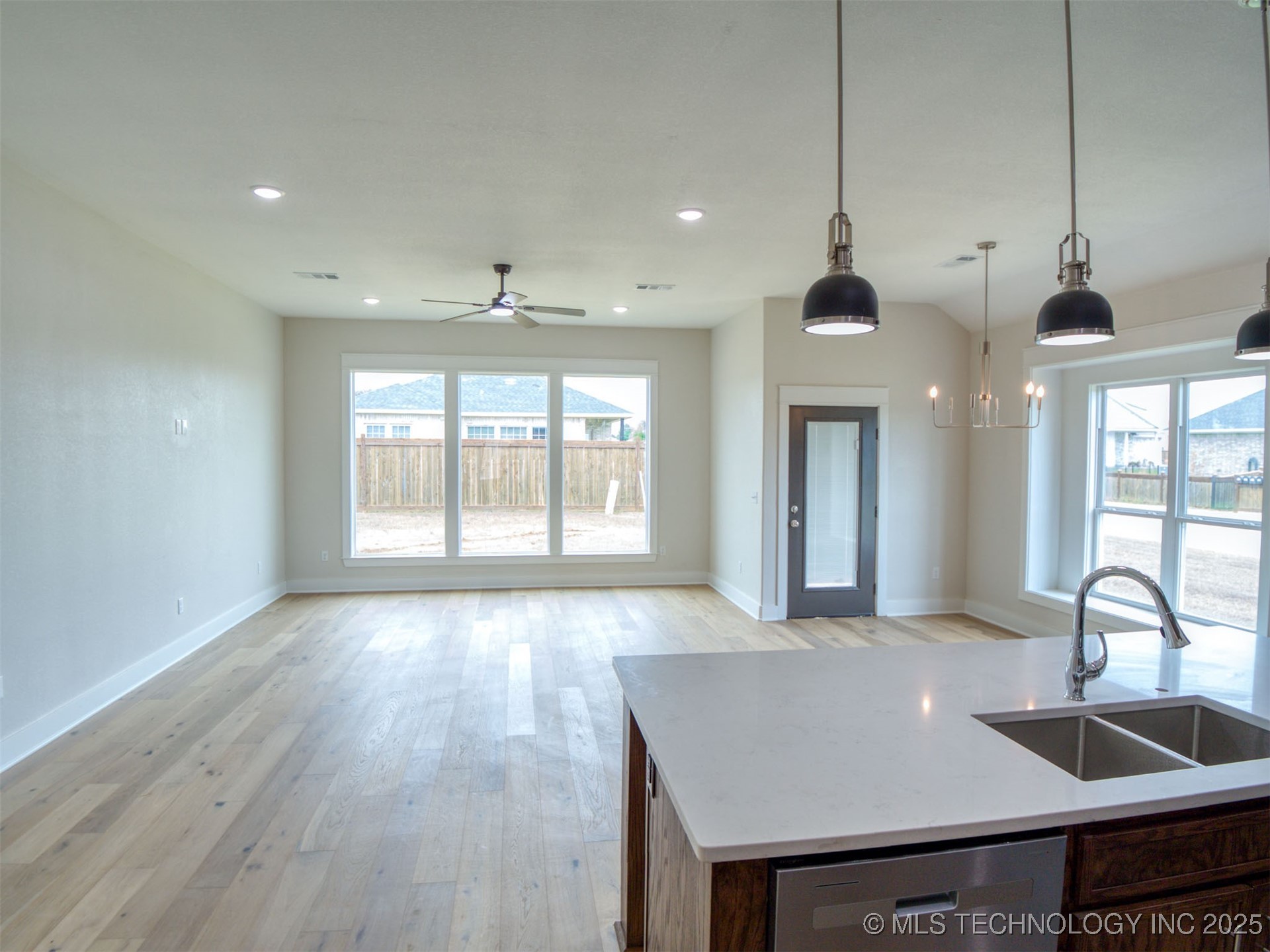 1197 Wild Indigo Circle Property Photo 29