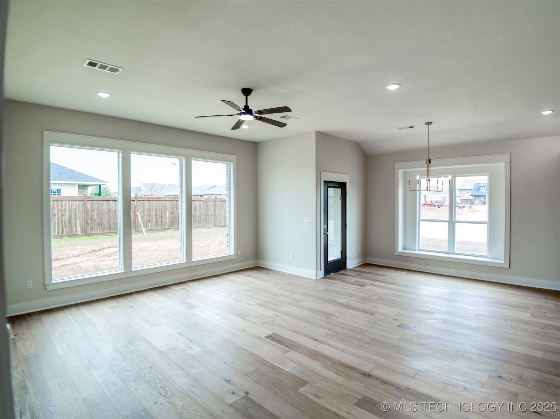 1197 Wild Indigo Circle Property Photo 30