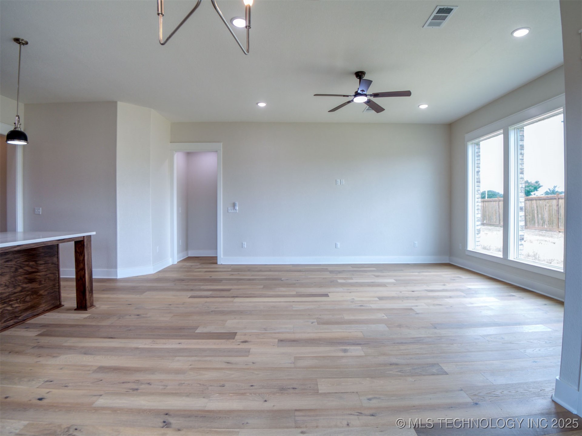 1197 Wild Indigo Circle Property Photo 34