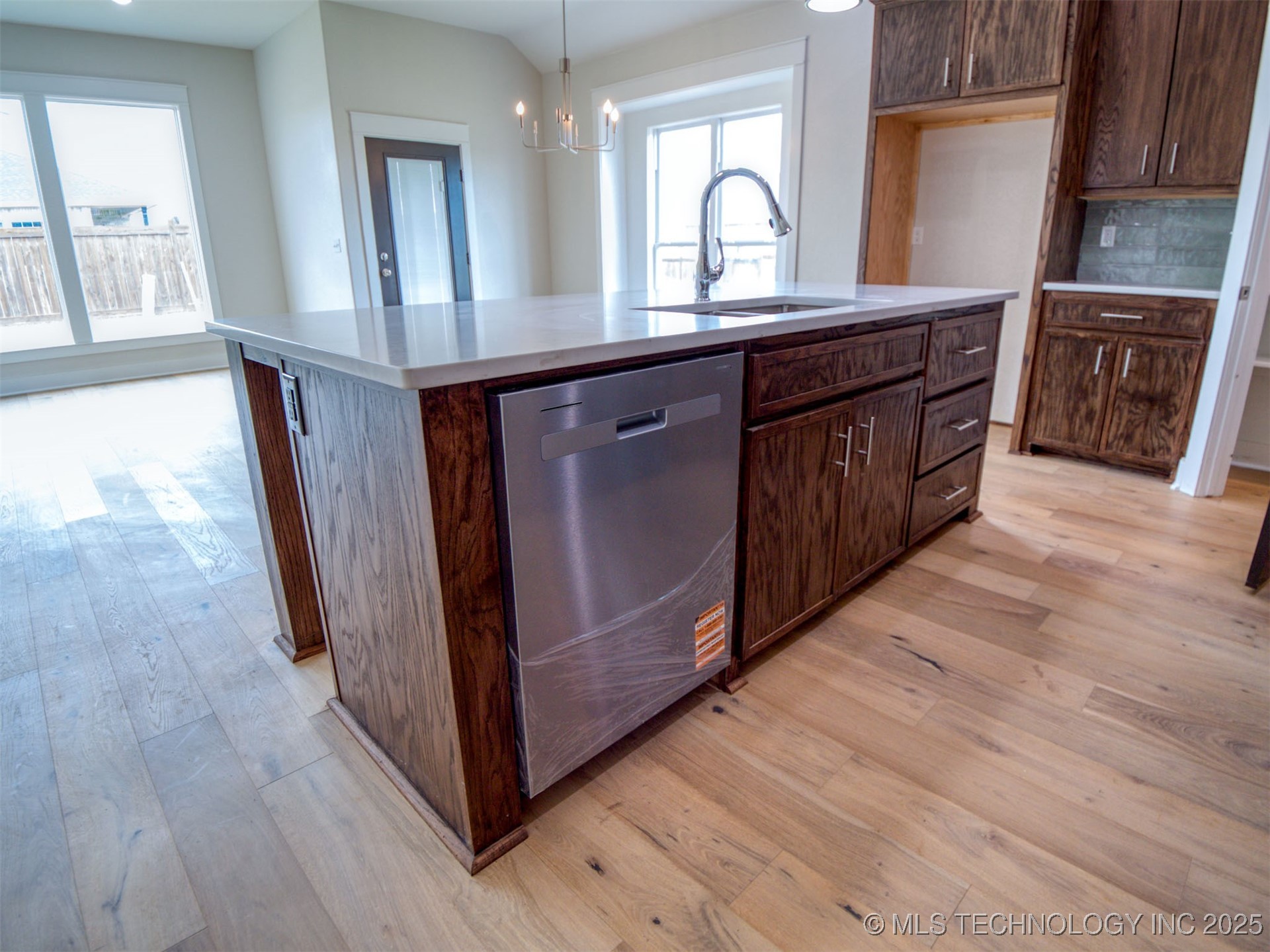 1197 Wild Indigo Circle Property Photo 38