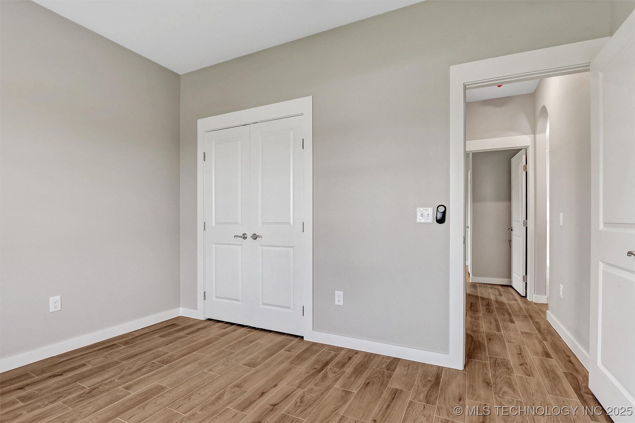 1181 Wild Indigo Circle Property Photo 5