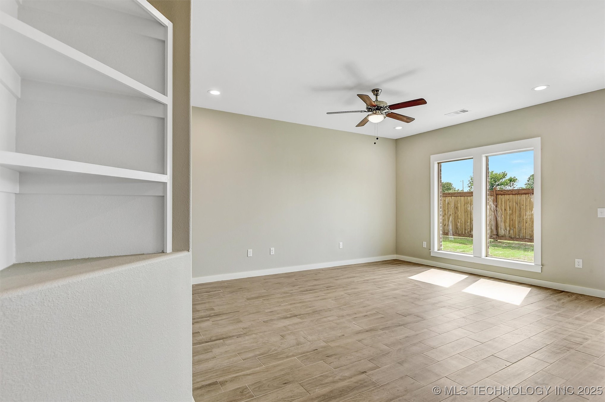 1181 Wild Indigo Circle Property Photo 9