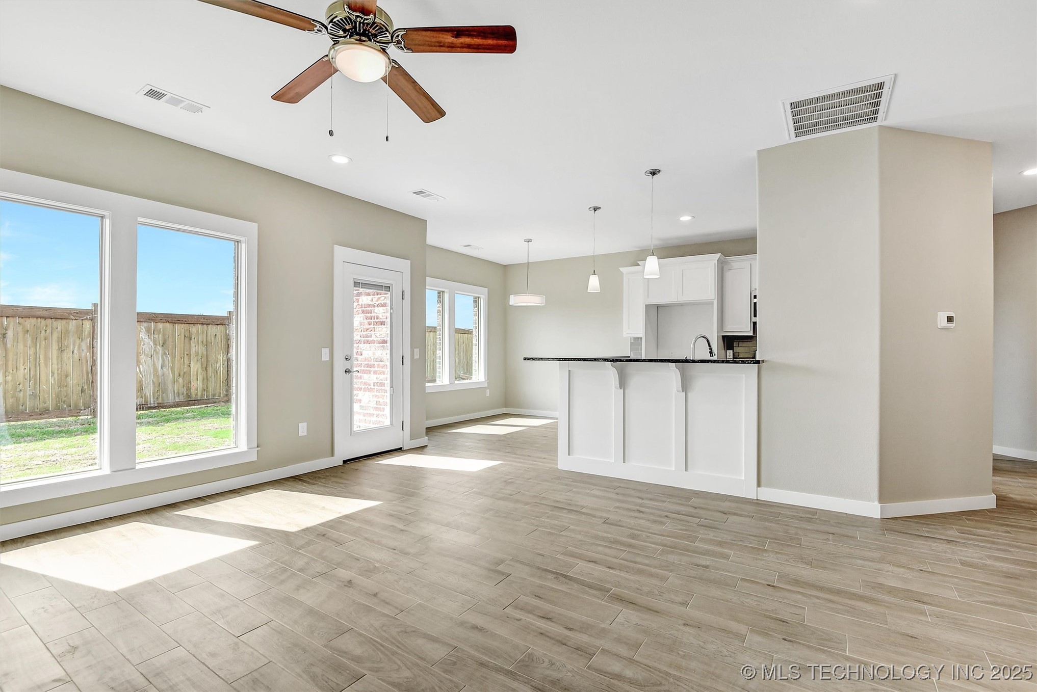 1181 Wild Indigo Circle Property Photo 10