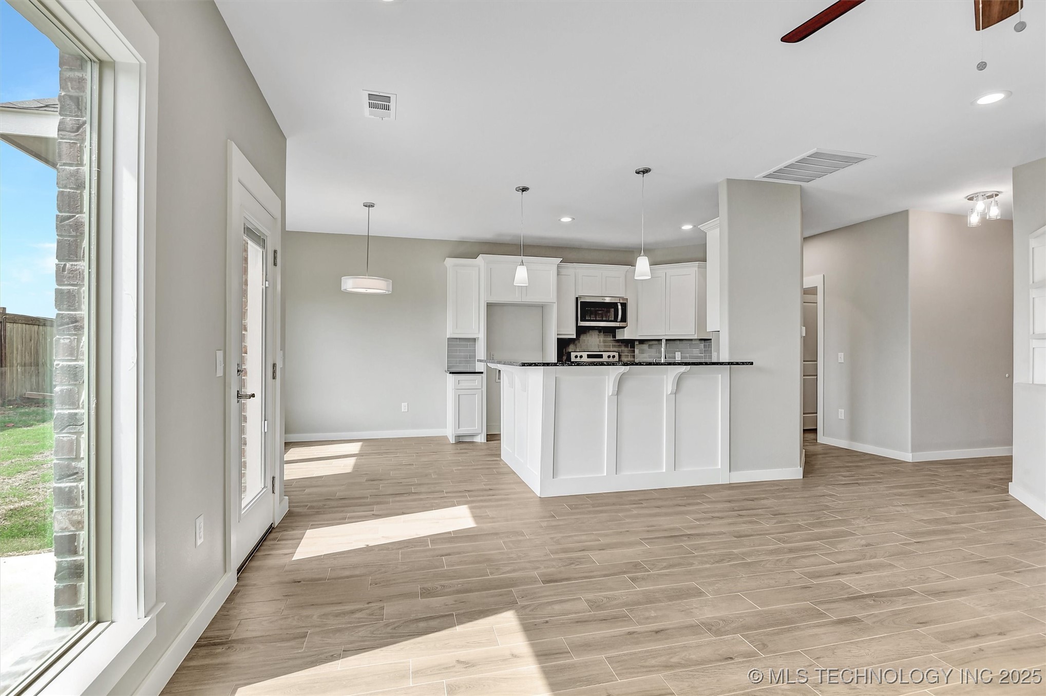 1181 Wild Indigo Circle Property Photo 11