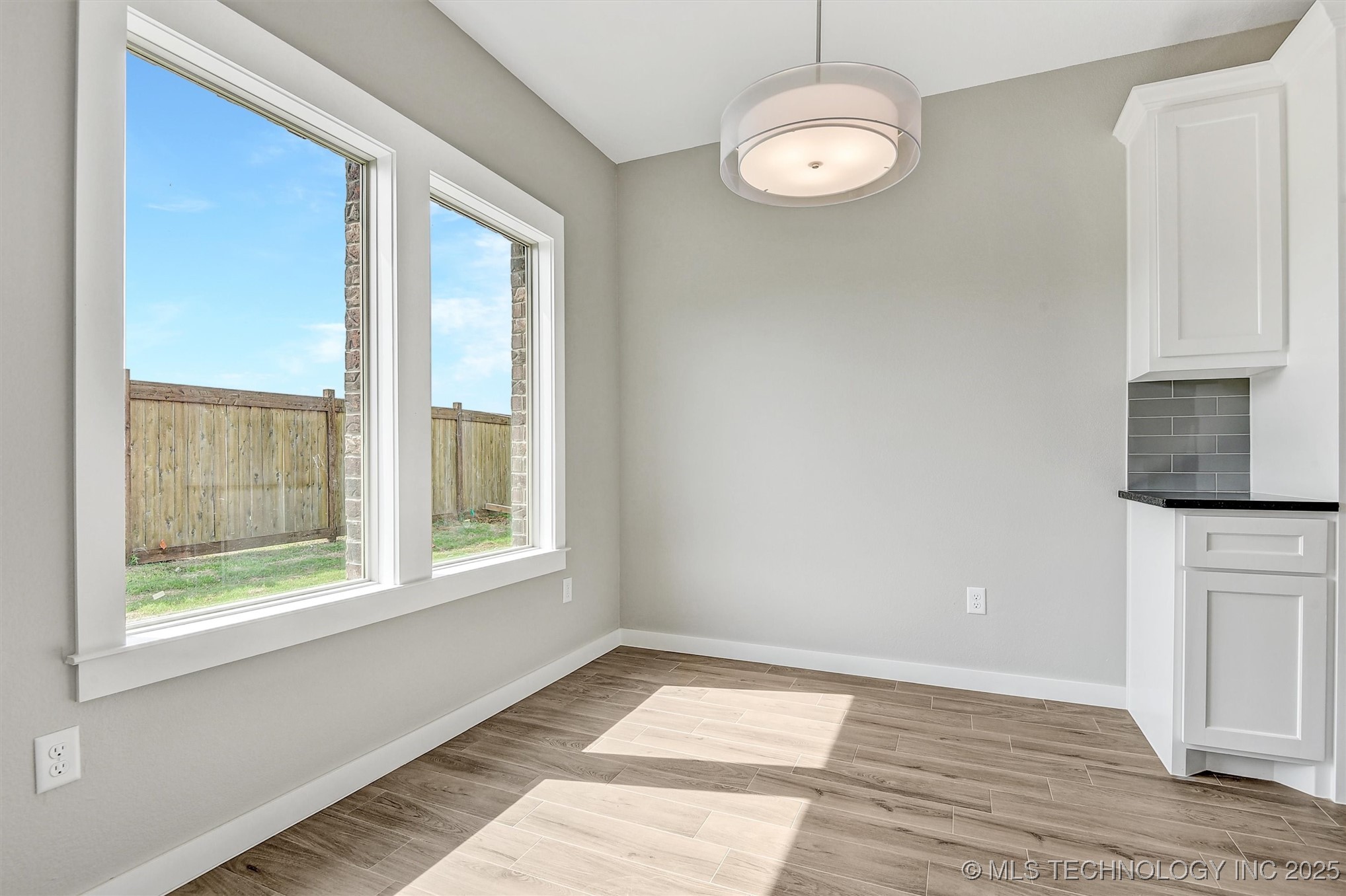 1181 Wild Indigo Circle Property Photo 15