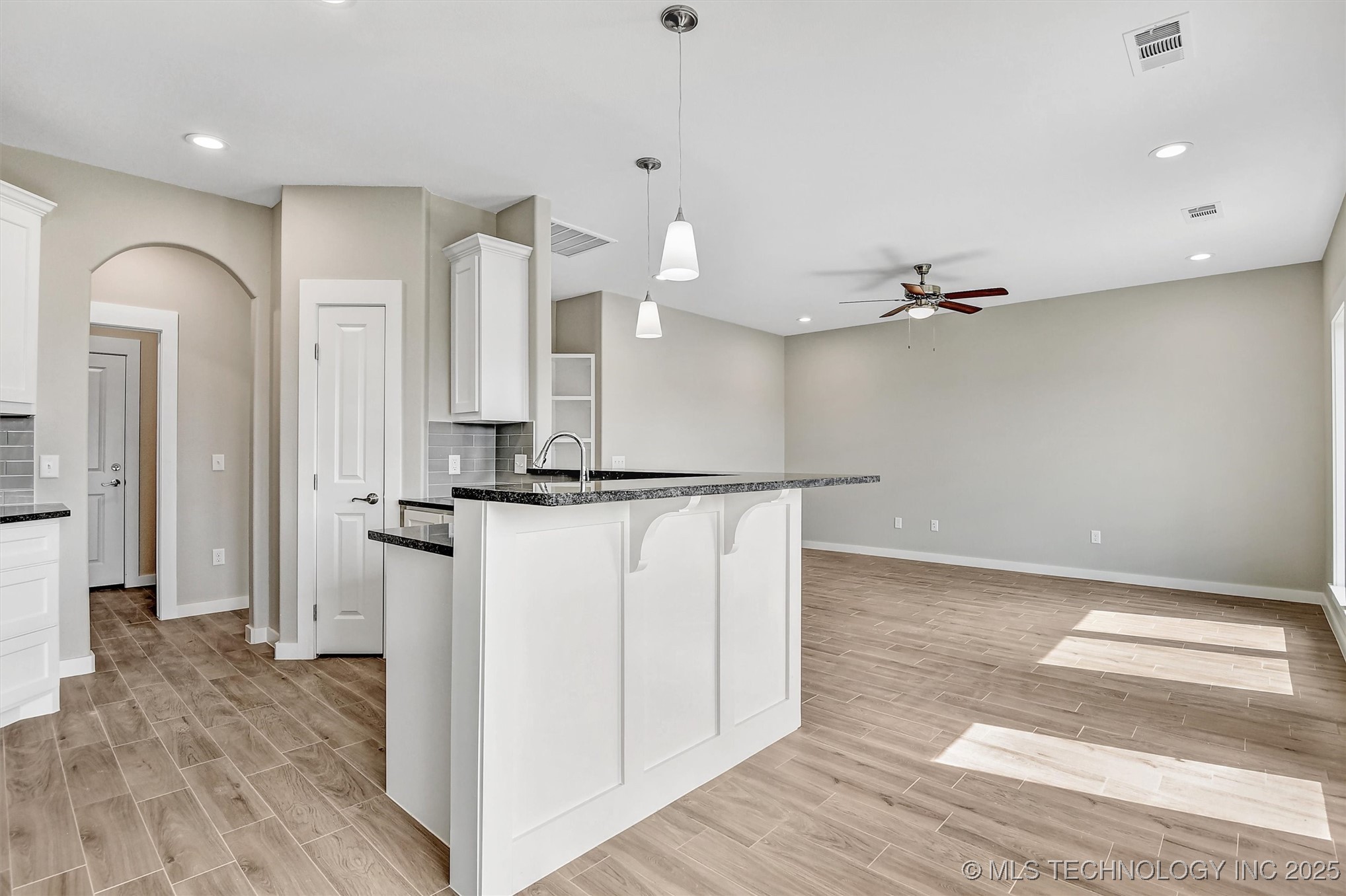 1181 Wild Indigo Circle Property Photo 17