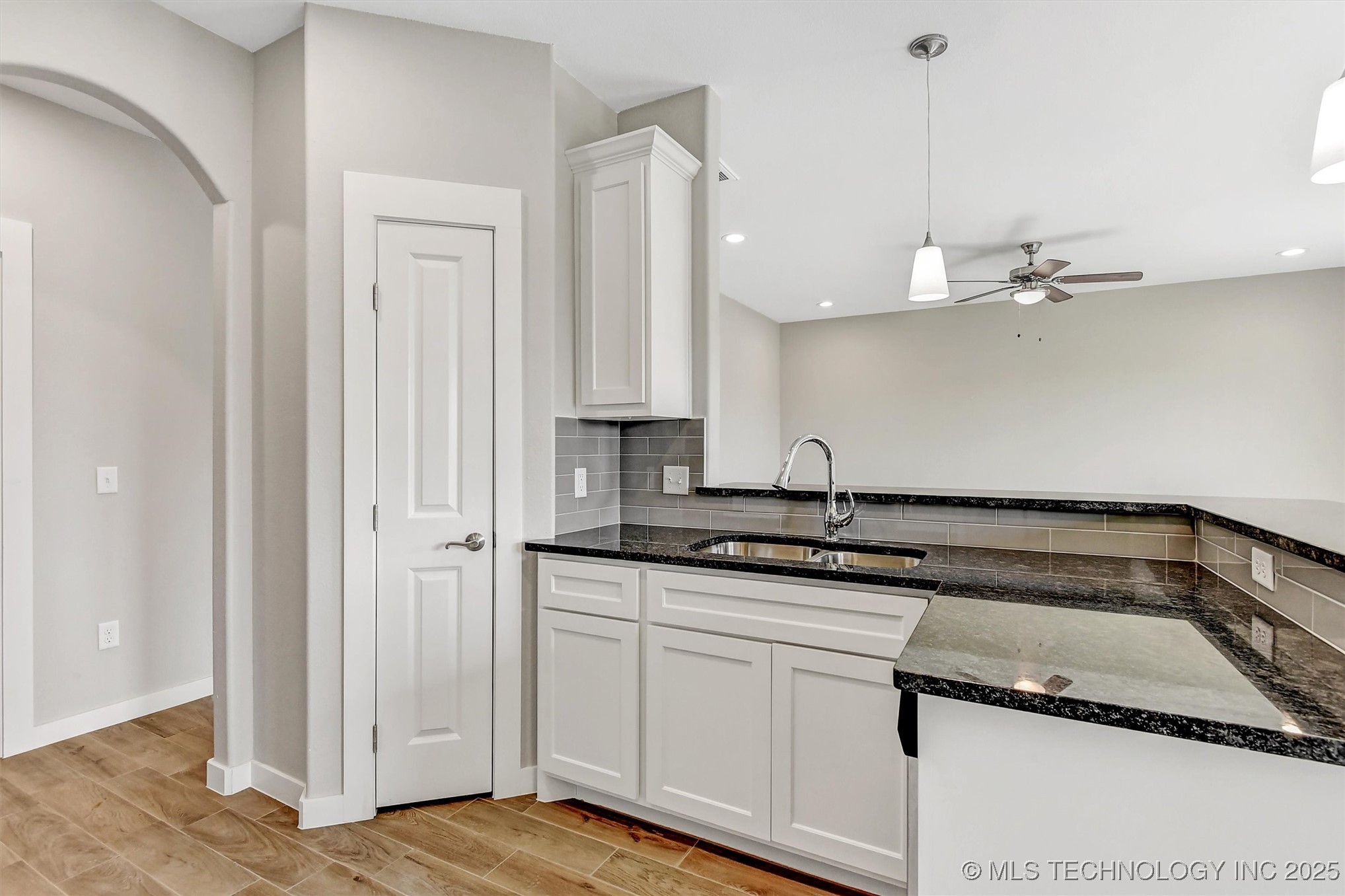 1181 Wild Indigo Circle Property Photo 19