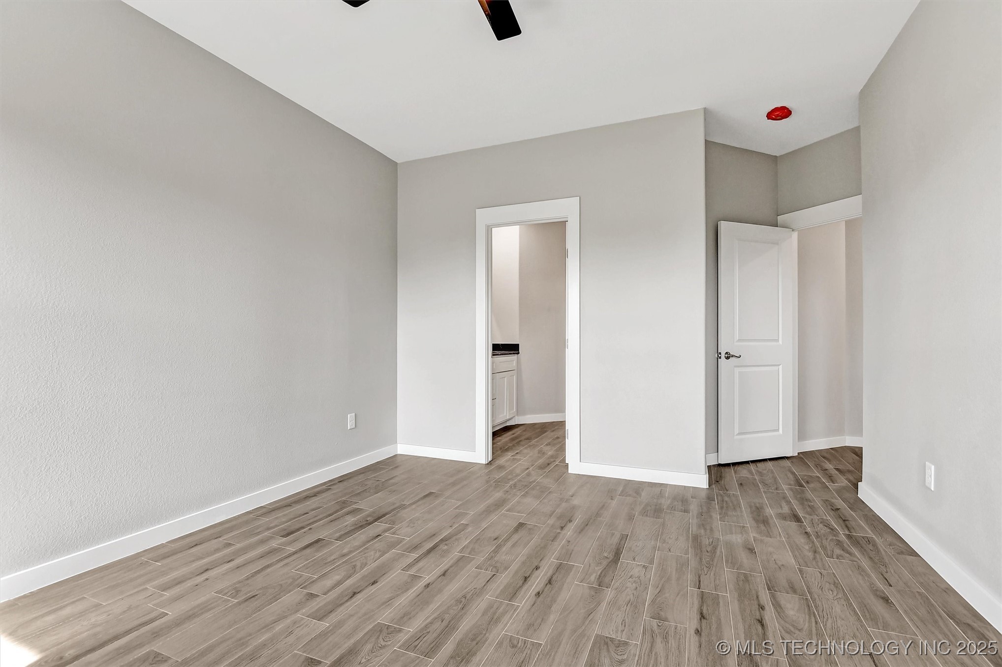 1181 Wild Indigo Circle Property Photo 24