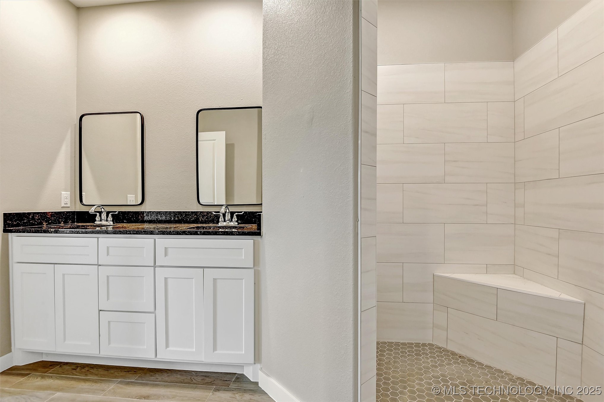 1181 Wild Indigo Circle Property Photo 28