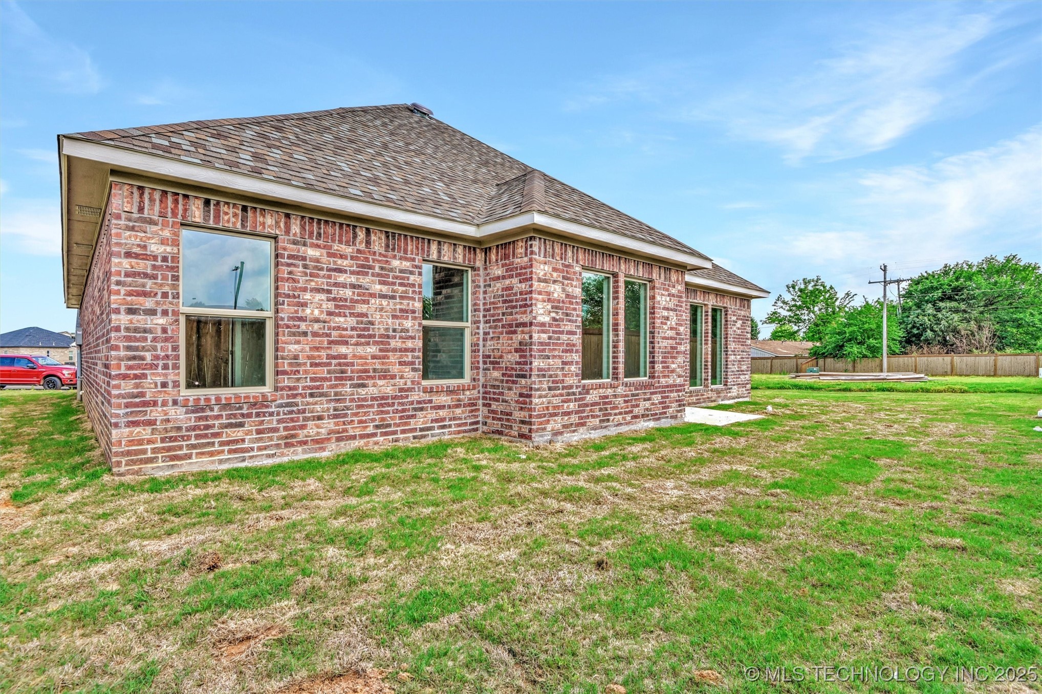 1181 Wild Indigo Circle Property Photo 32
