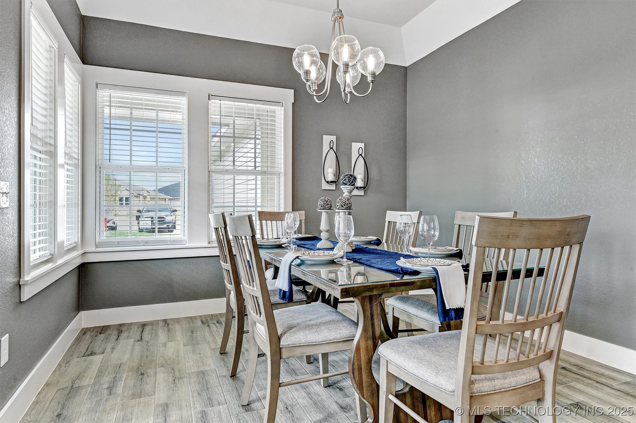 1178 Wild Indigo Circle Property Photo 6