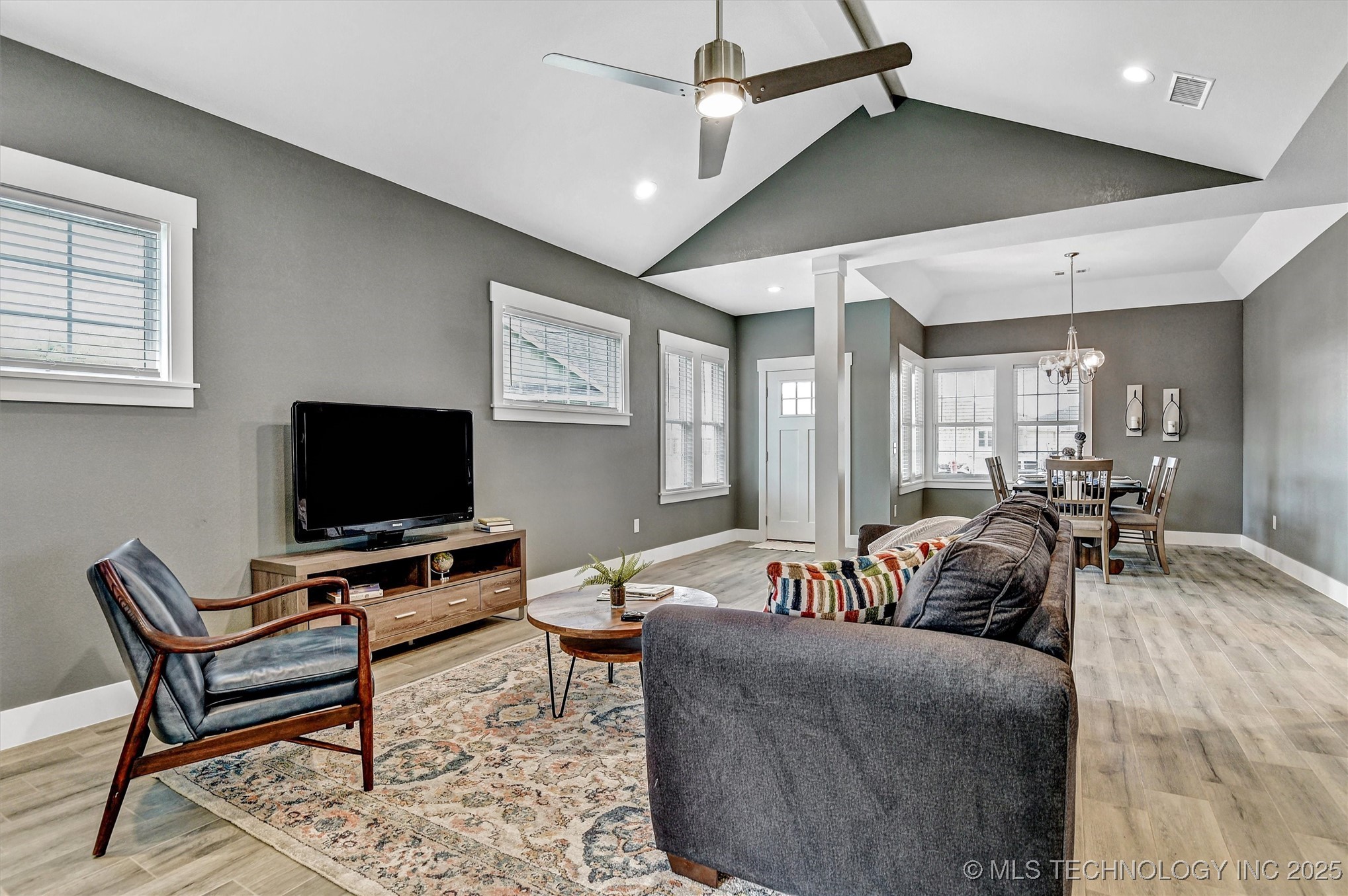 1178 Wild Indigo Circle Property Photo 8