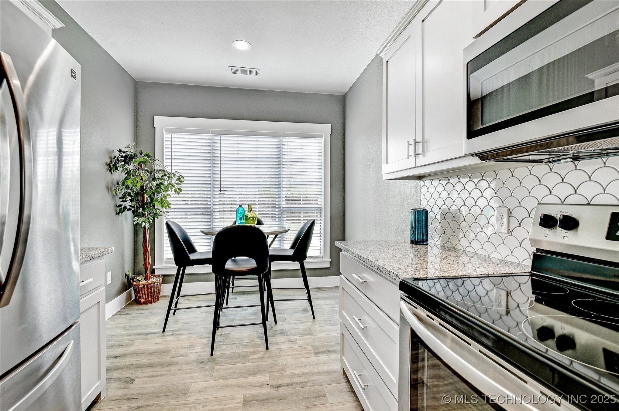 1178 Wild Indigo Circle Property Photo 17