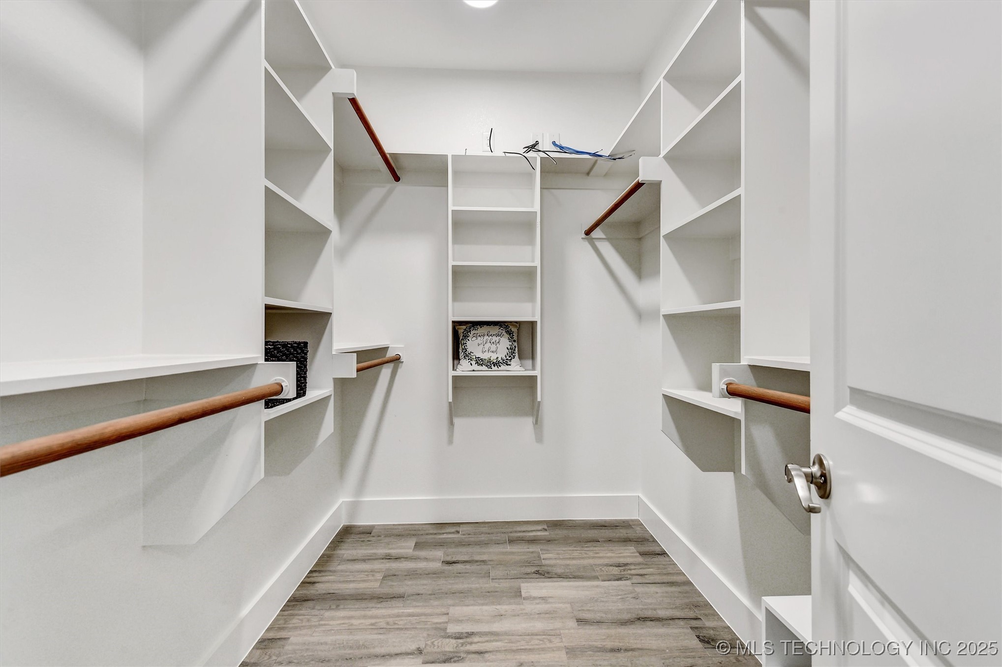 1178 Wild Indigo Circle Property Photo 23