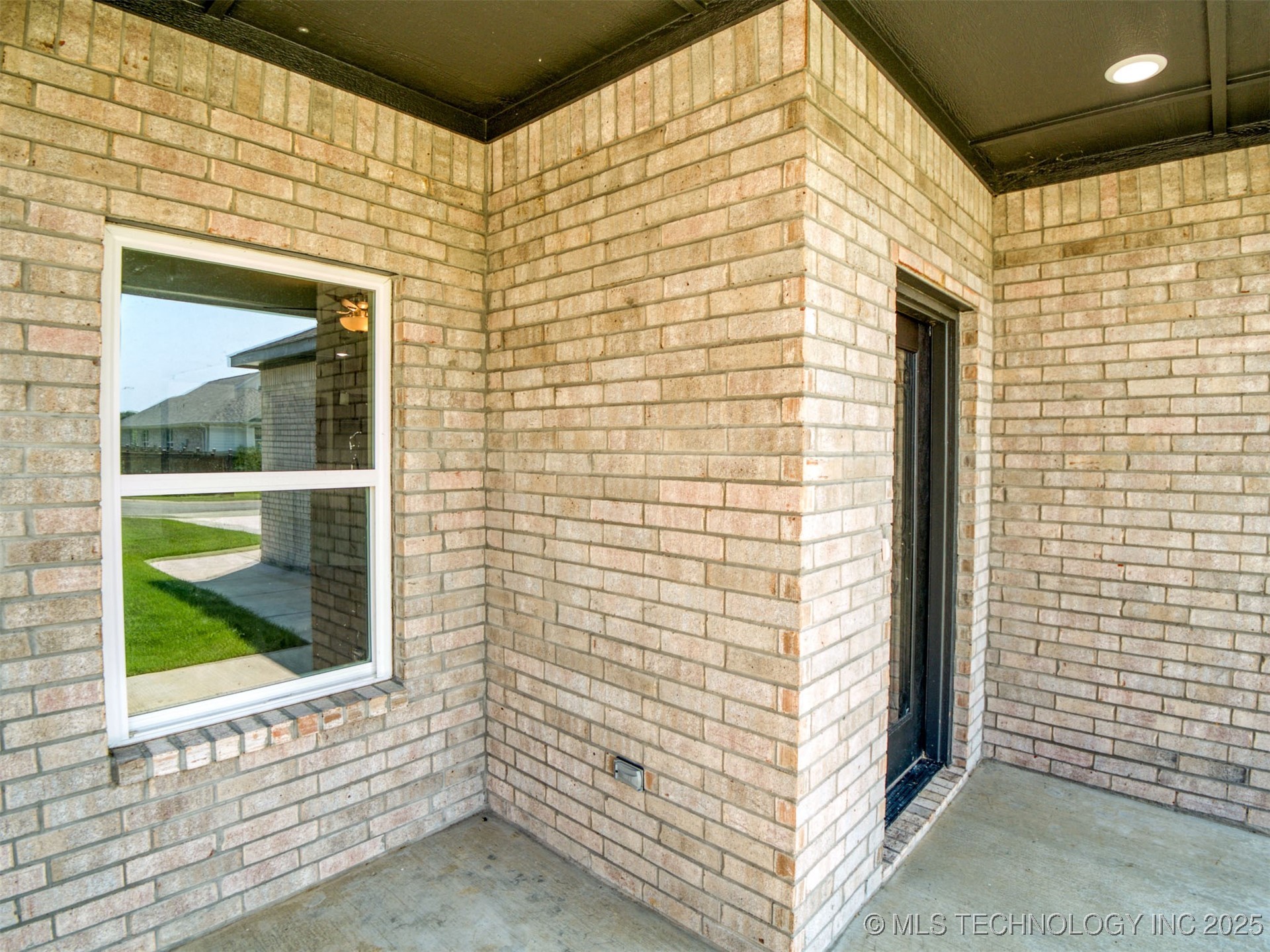 212 Cottonwood Street Property Photo 15