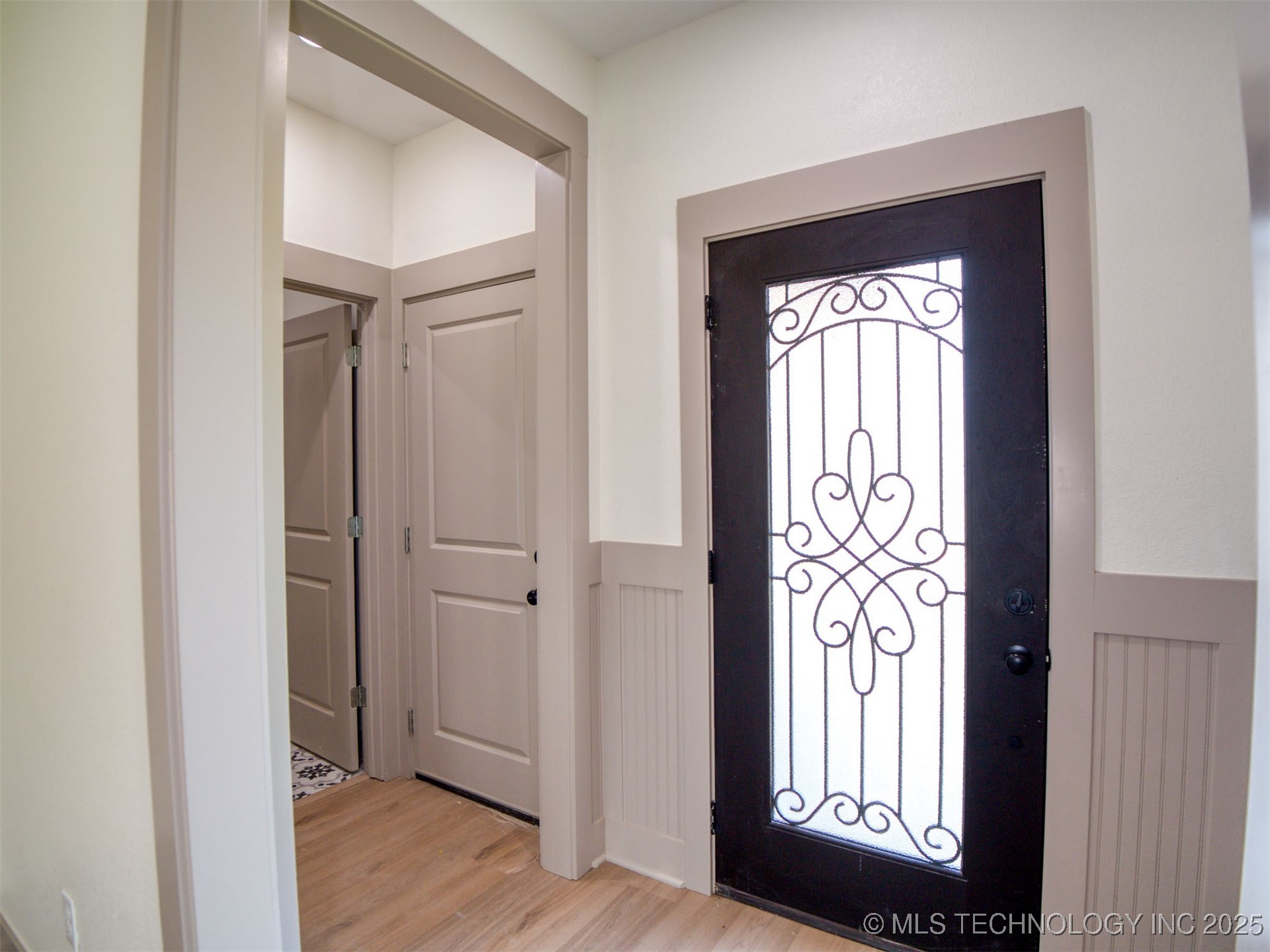 212 Cottonwood Street Property Photo 18