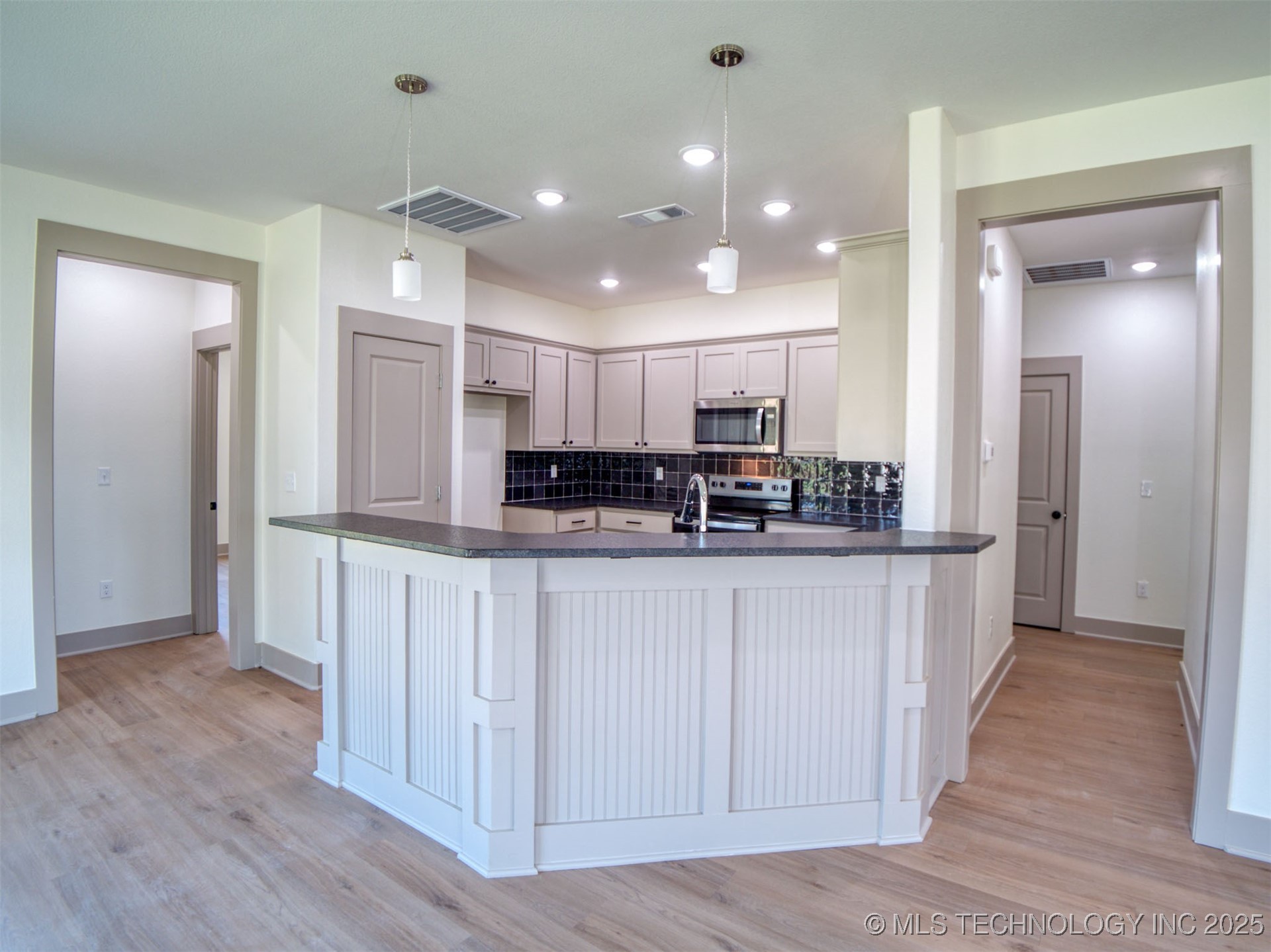 212 Cottonwood Street Property Photo 27