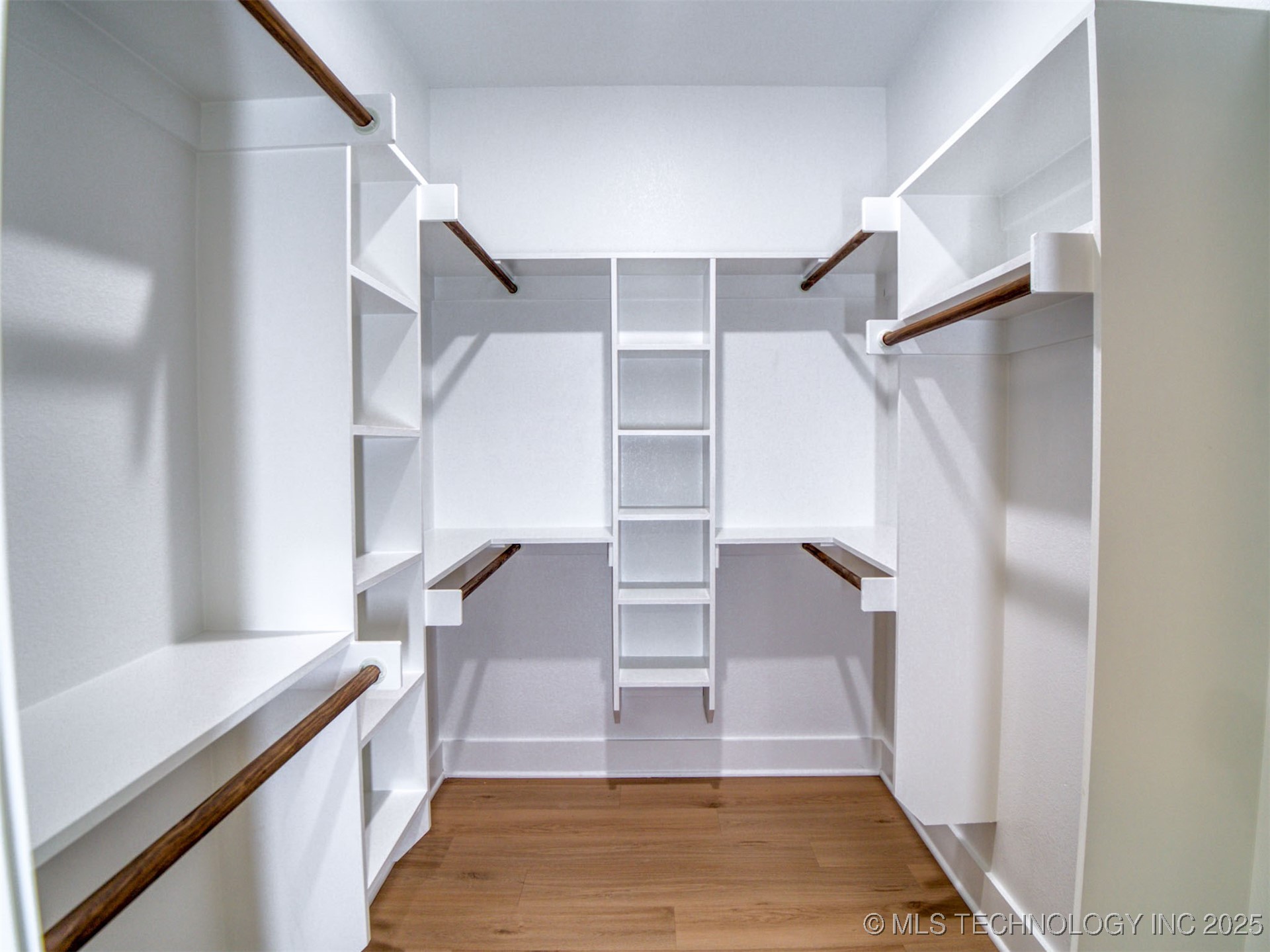 212 Cottonwood Street Property Photo 42