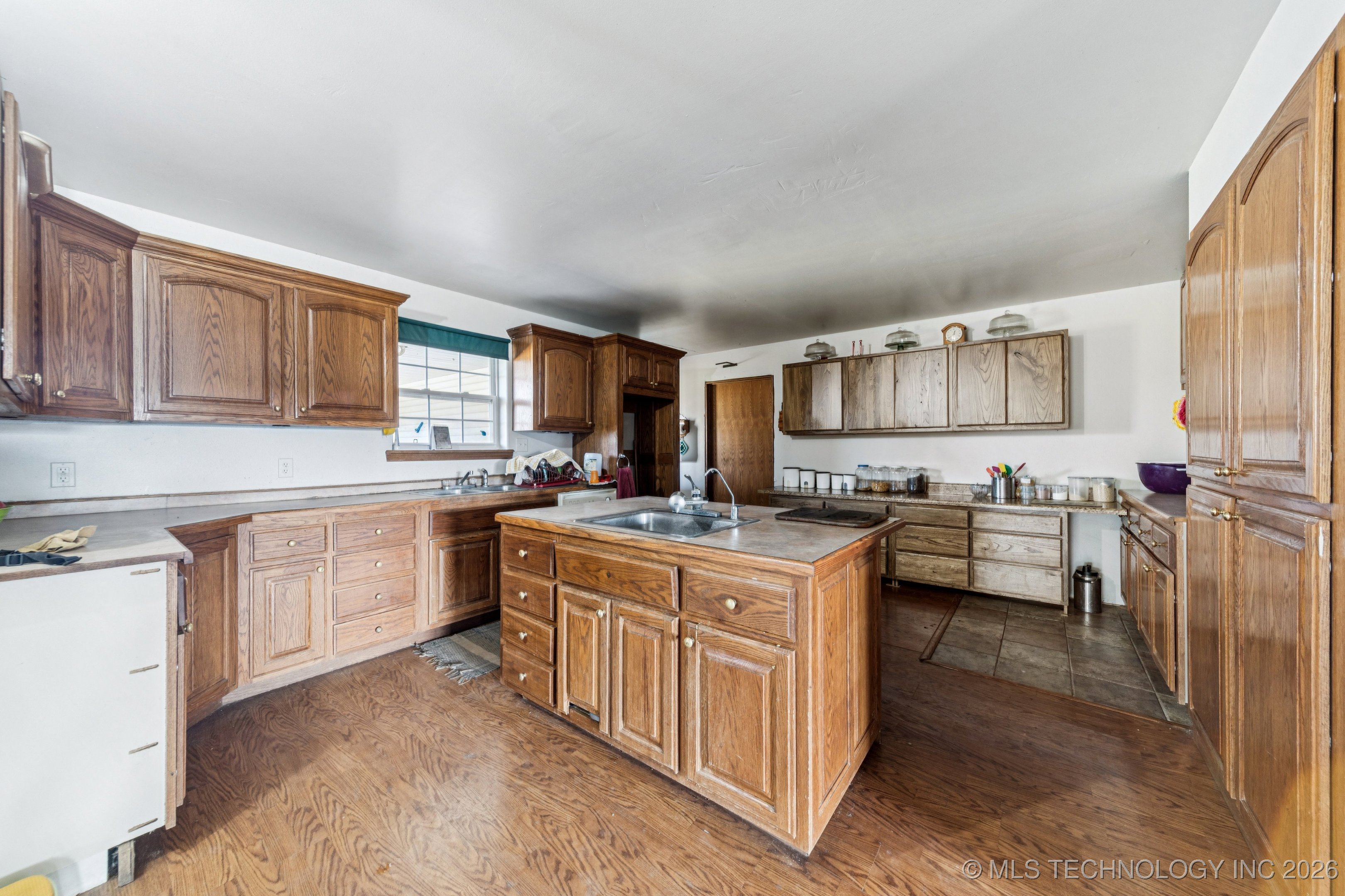 4514 S 4390 Road Property Photo 31