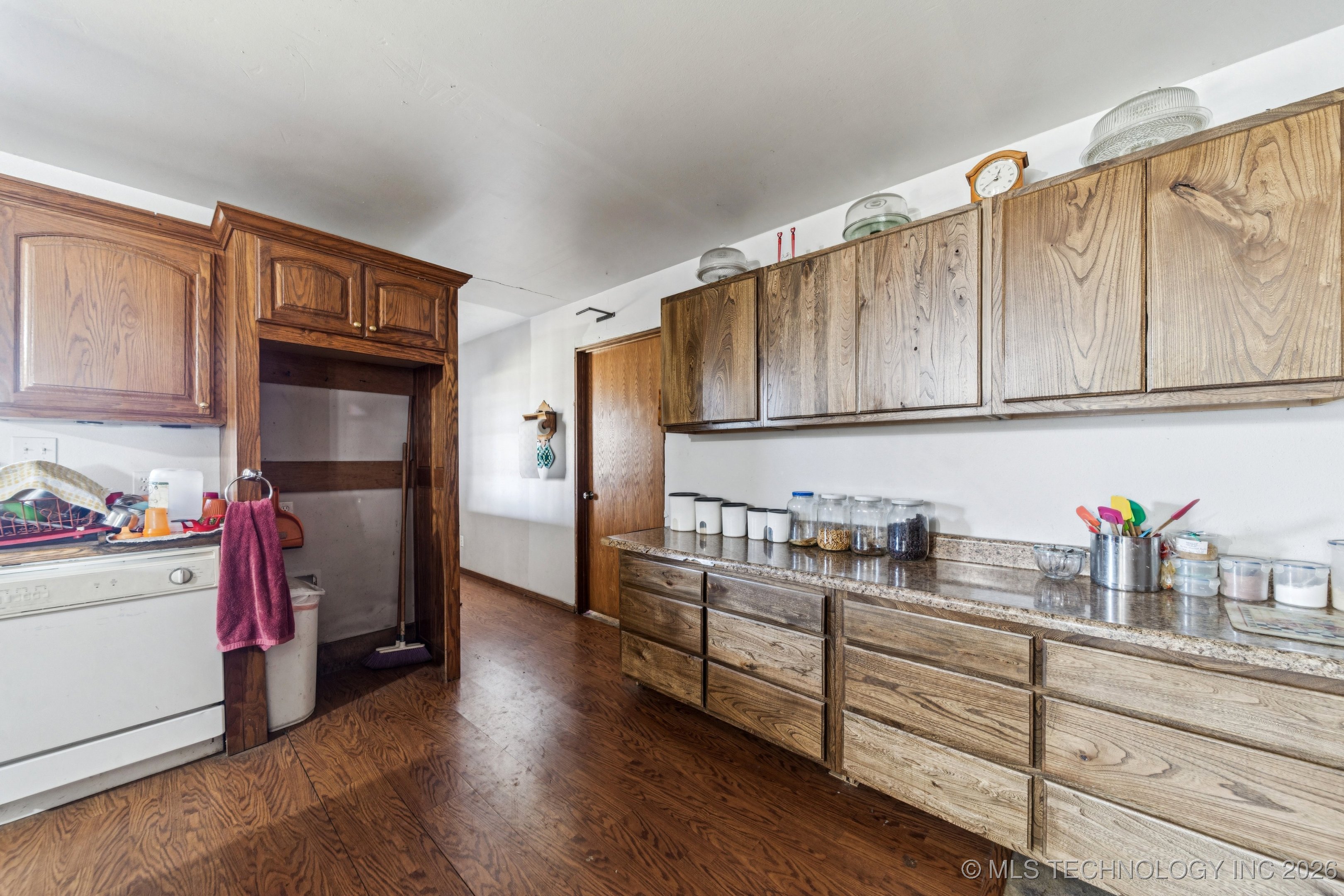 4514 S 4390 Road Property Photo 33