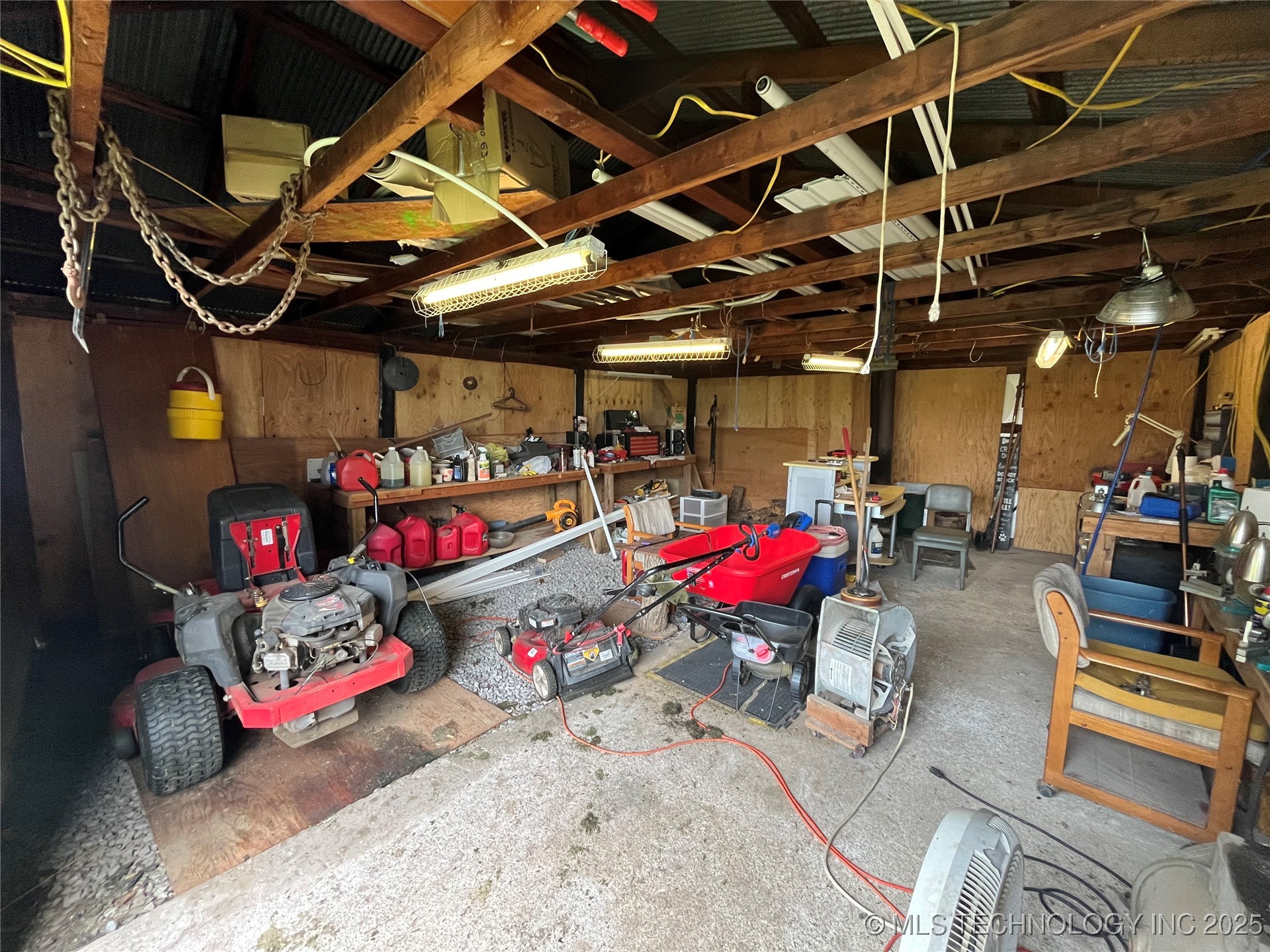 610 W Washington Avenue Property Photo 22