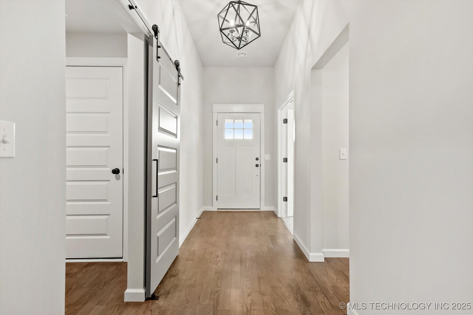 23091 E 107th Street S Property Photo 3