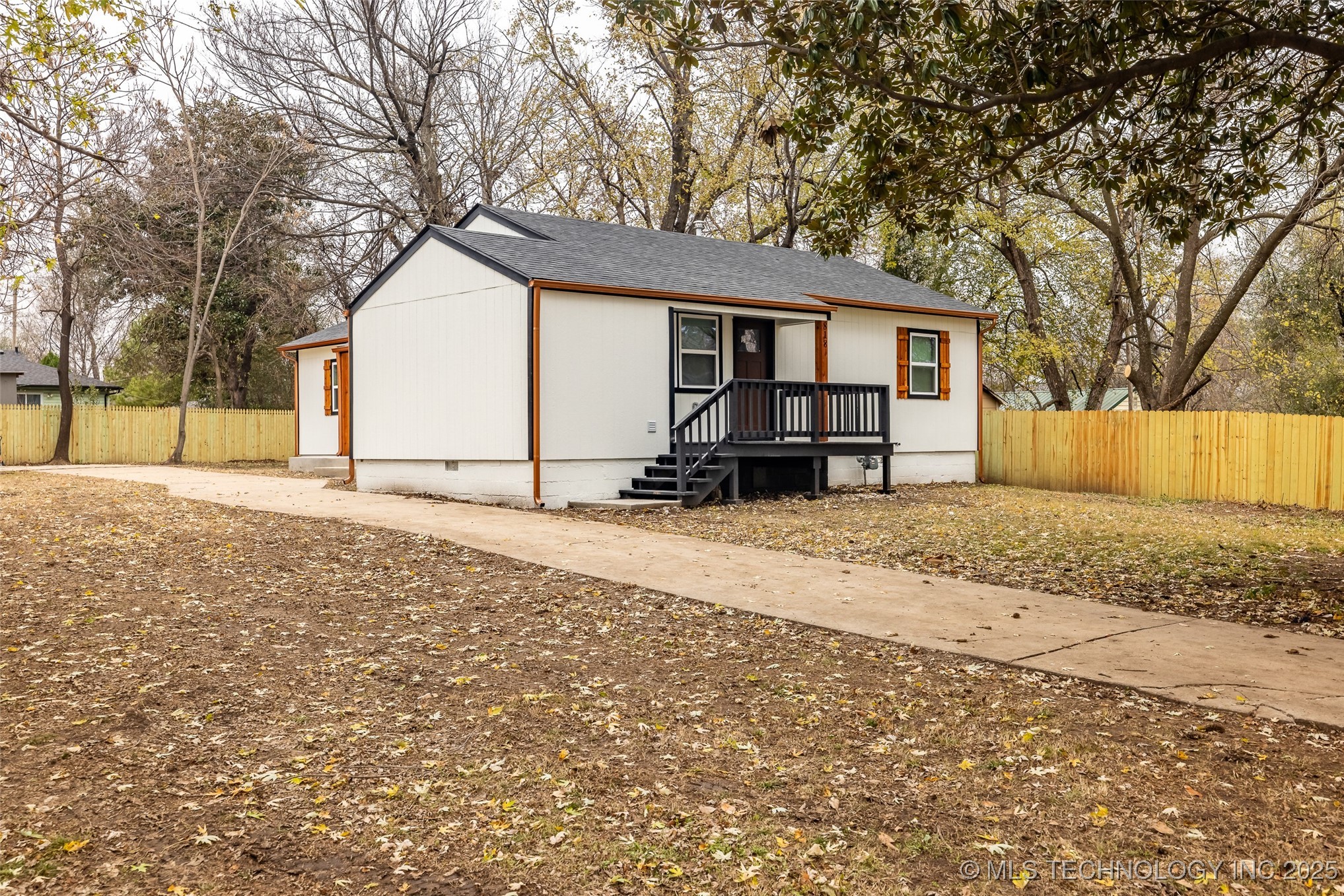 818 N Toledo Avenue Property Photo 1