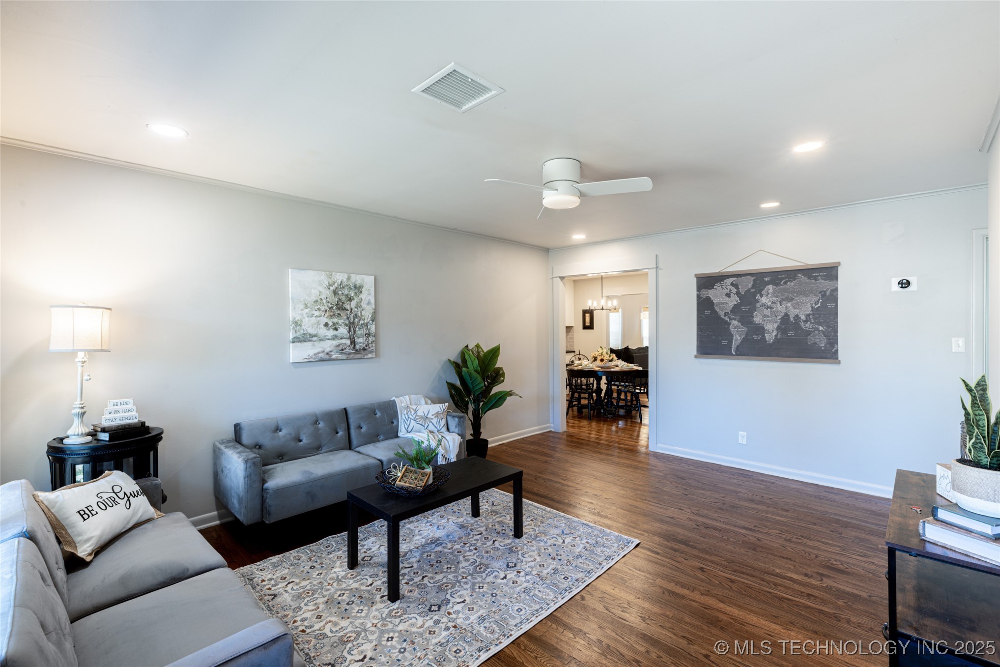 1402 N Dorothy Avenue Property Photo 4