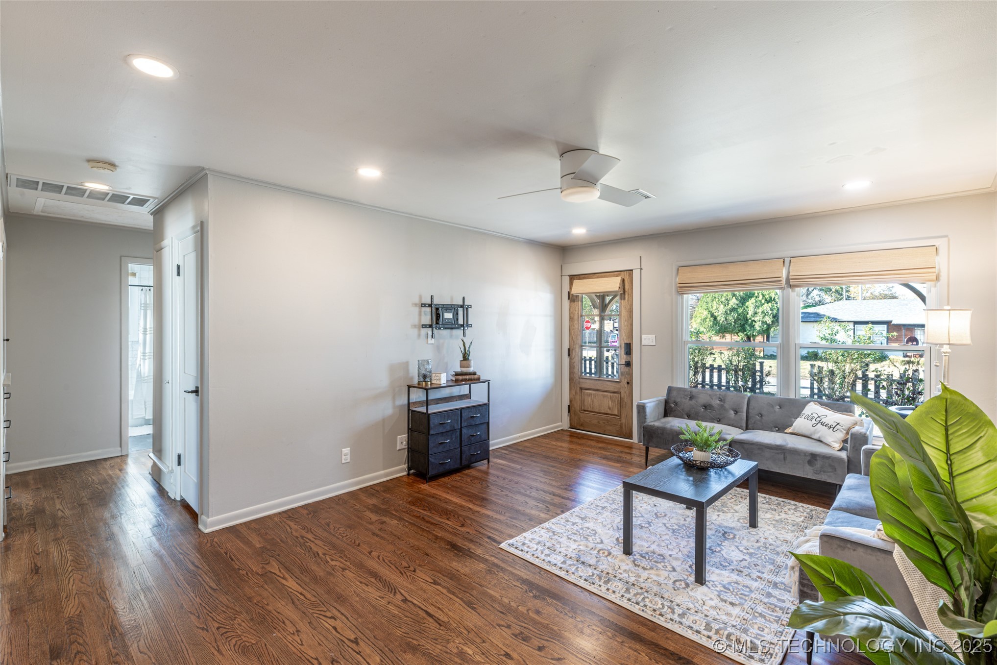 1402 N Dorothy Avenue Property Photo 6