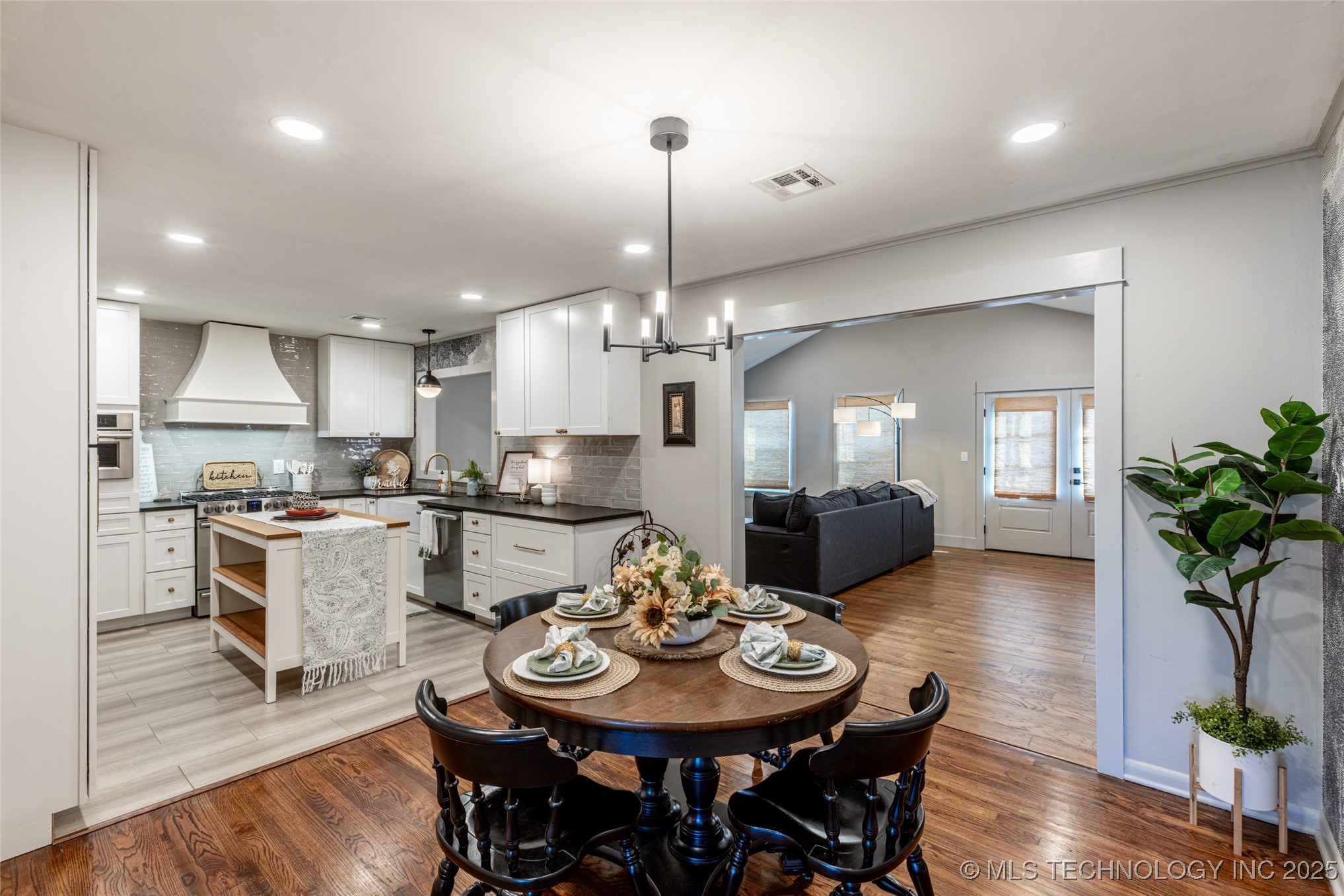 1402 N Dorothy Avenue Property Photo 7