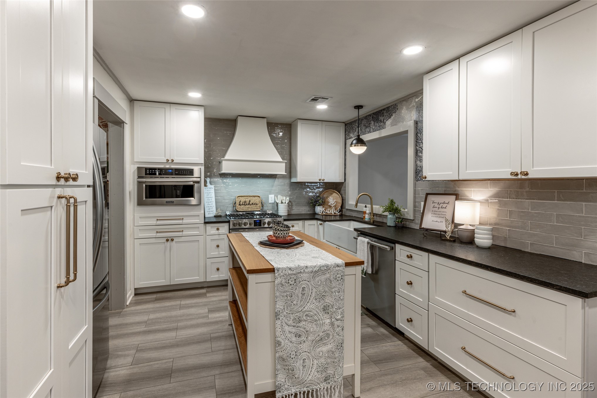 1402 N Dorothy Avenue Property Photo 9