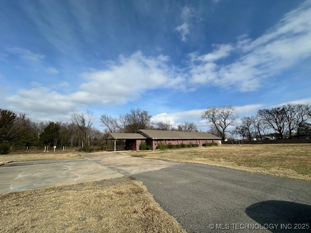 3900 Chandler Road Property Photo 4