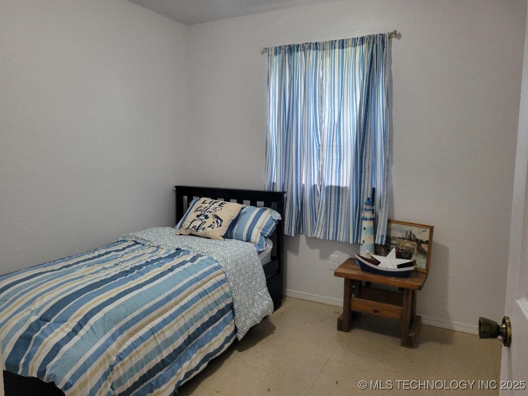 109 S E Street Property Photo 11