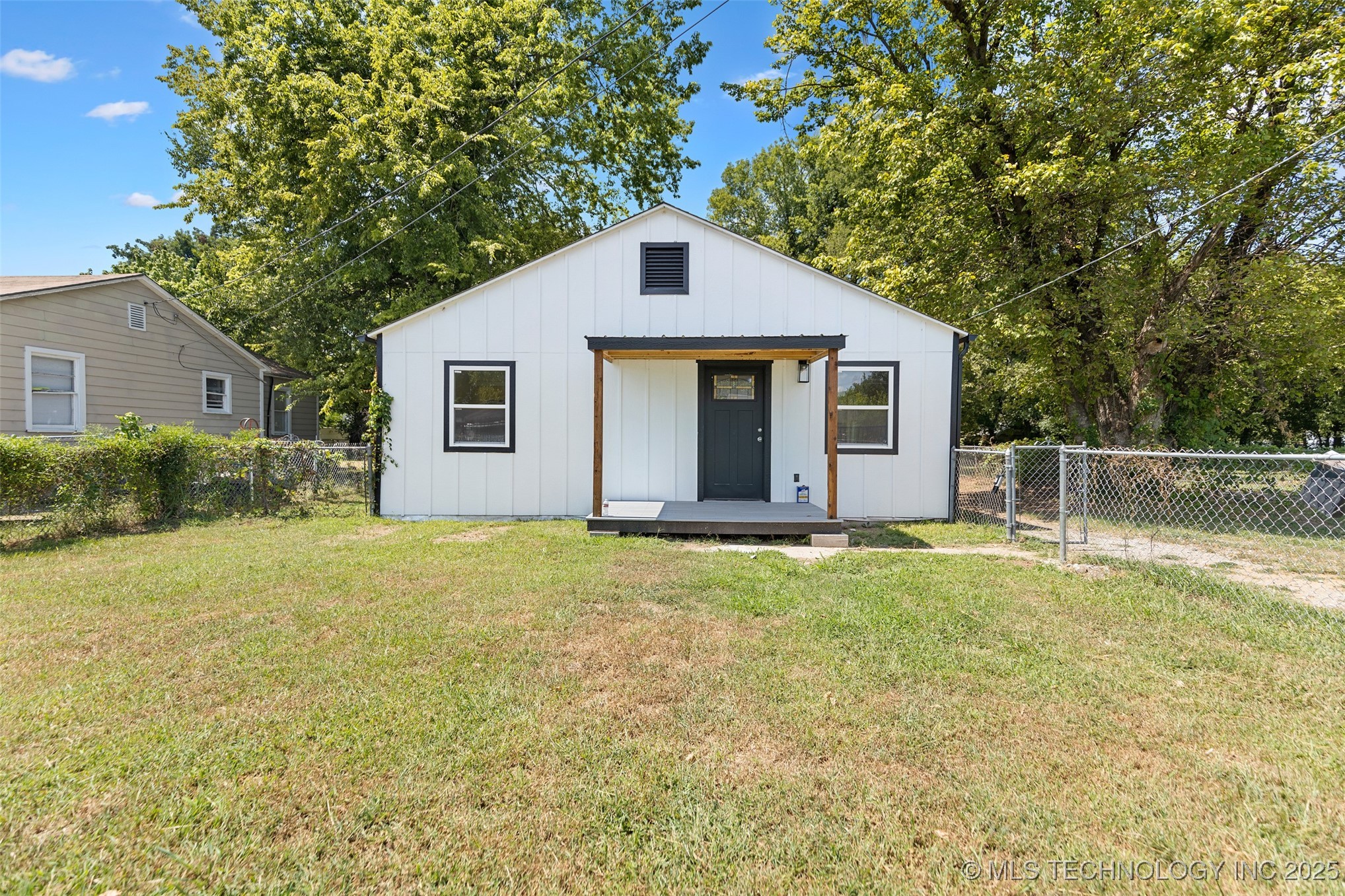 422 S 49th West Avenue Property Photo 1