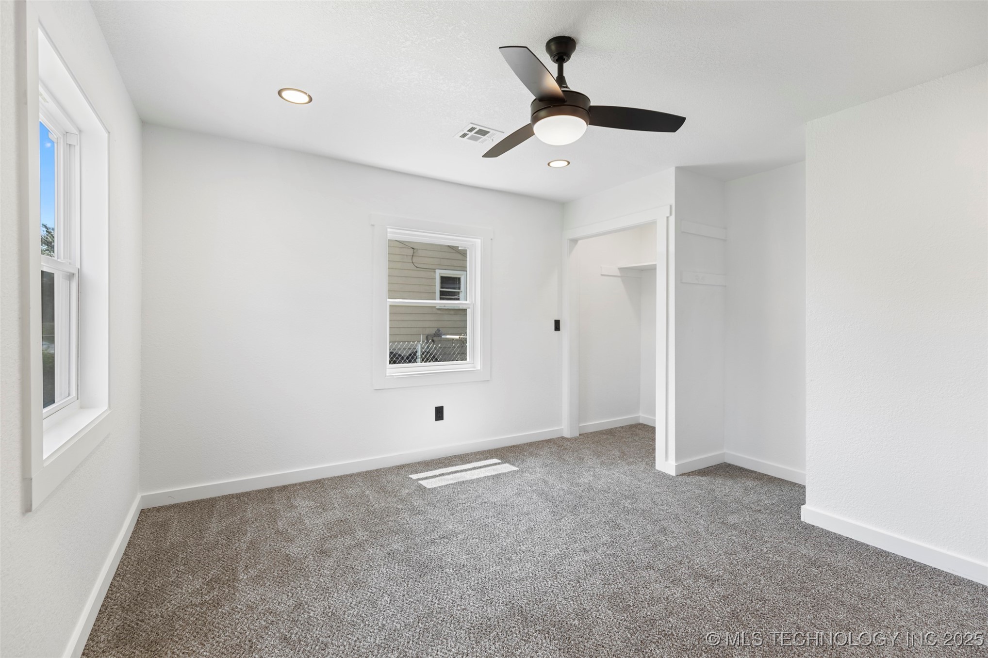 422 S 49th West Avenue Property Photo 9