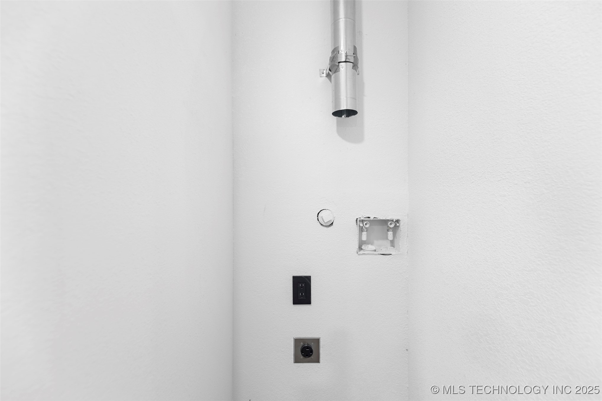 422 S 49th West Avenue Property Photo 10