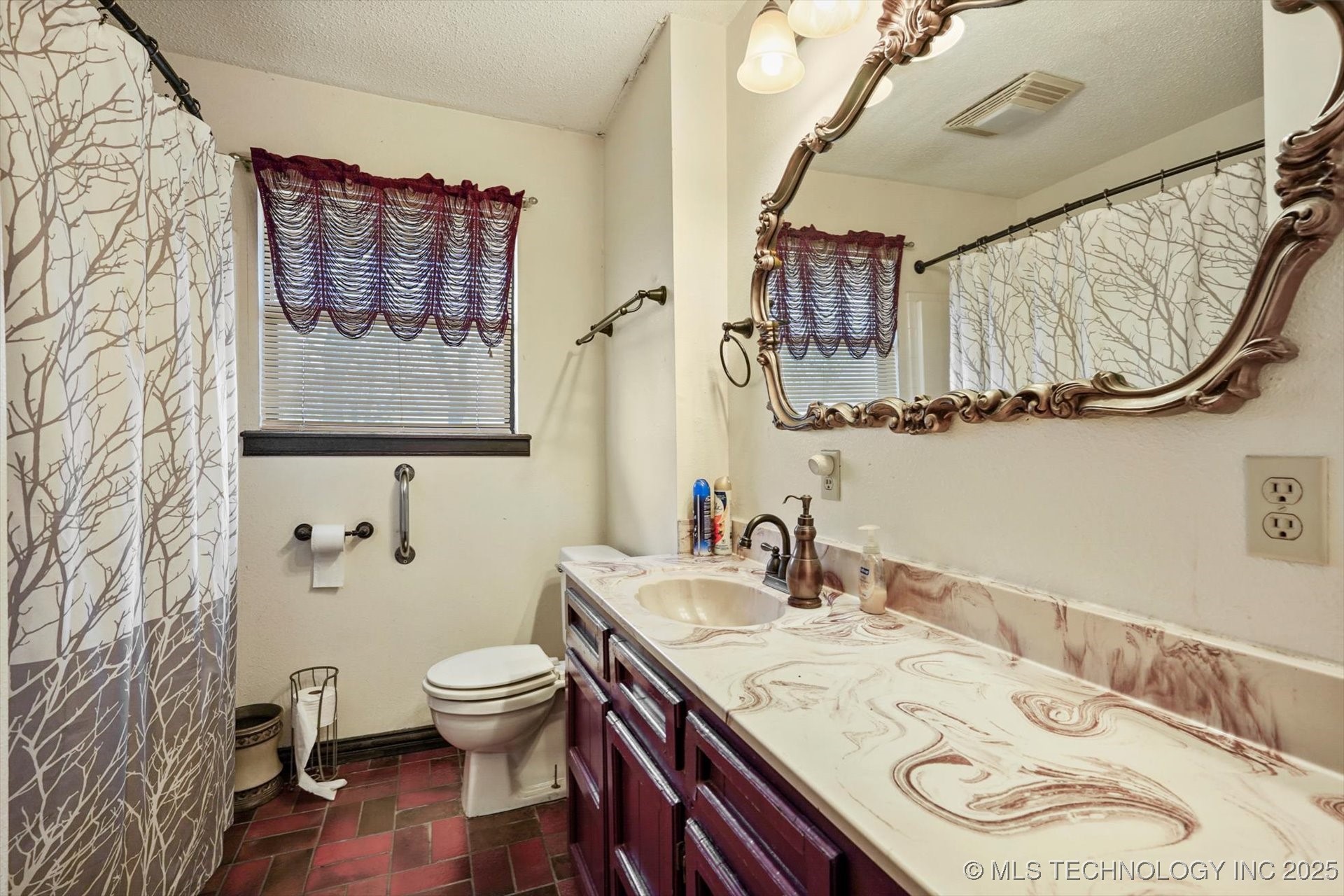 20220 E 700 Road Property Photo 19