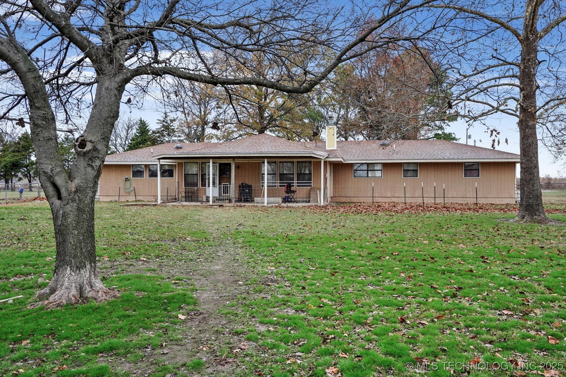 20220 E 700 Road Property Photo 22