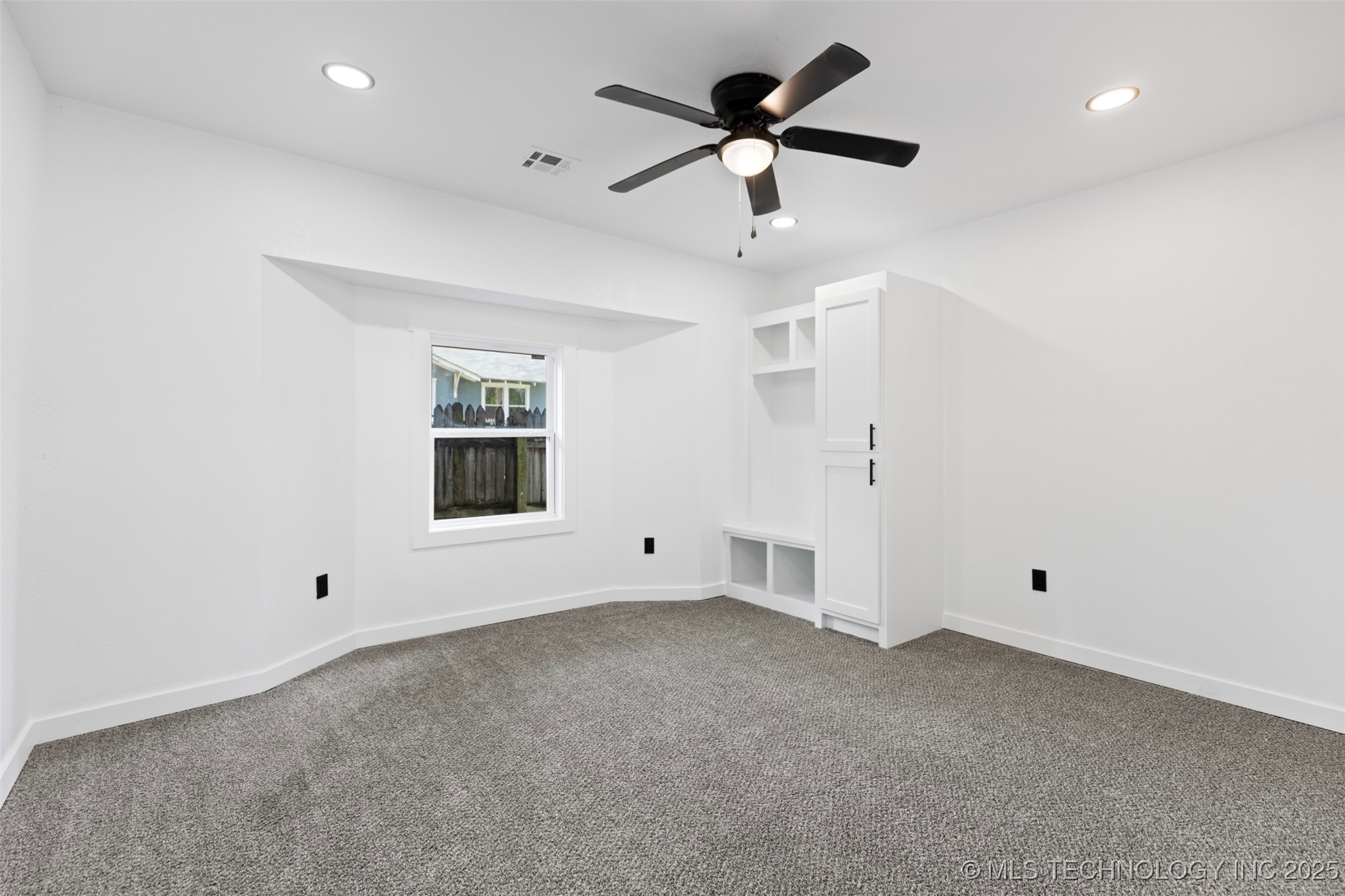 429 S 49th West Avenue Property Photo 6