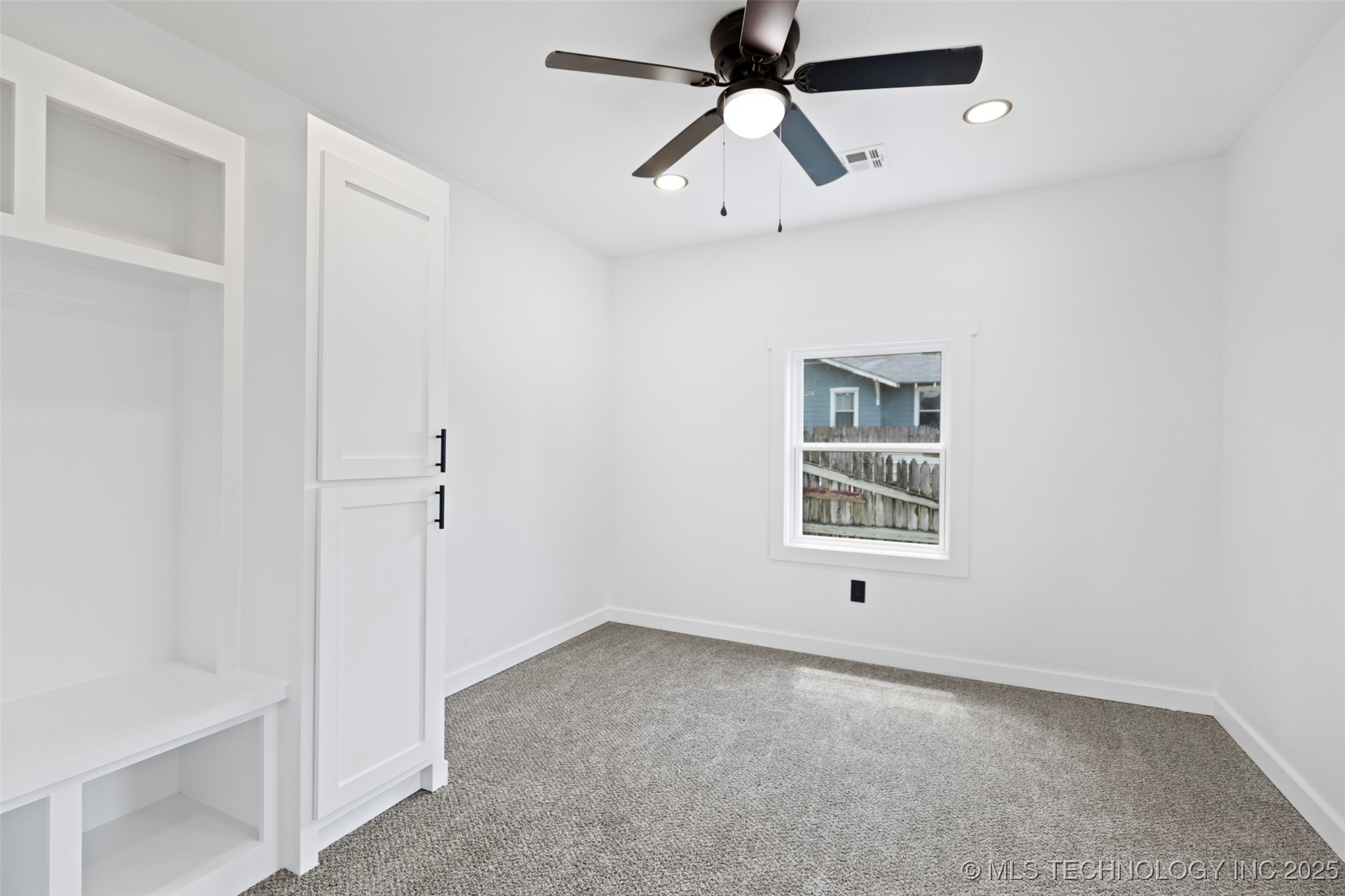 429 S 49th West Avenue Property Photo 8