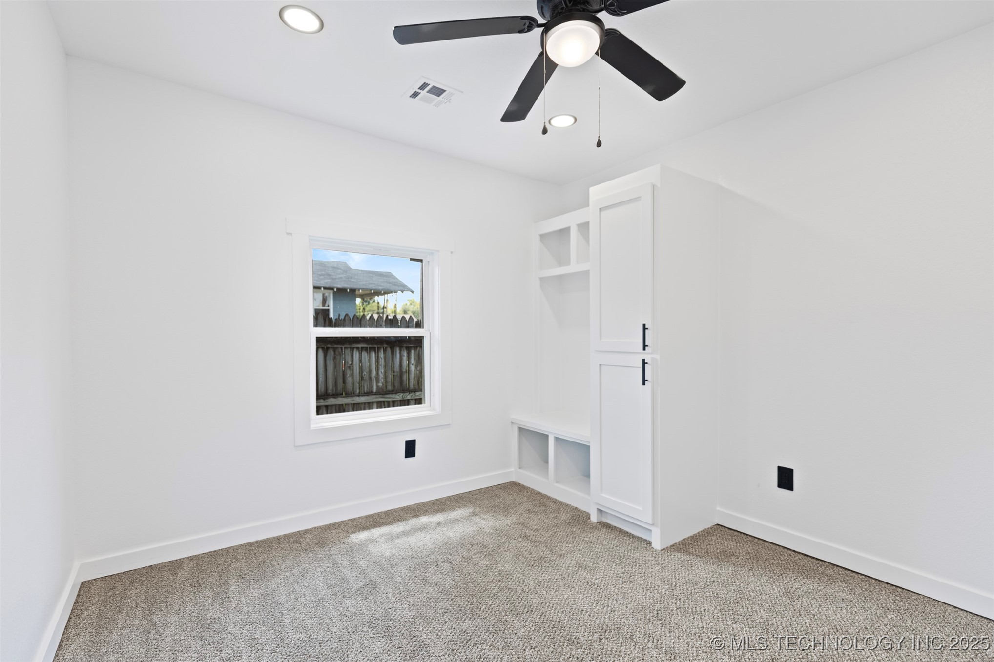 429 S 49th West Avenue Property Photo 10