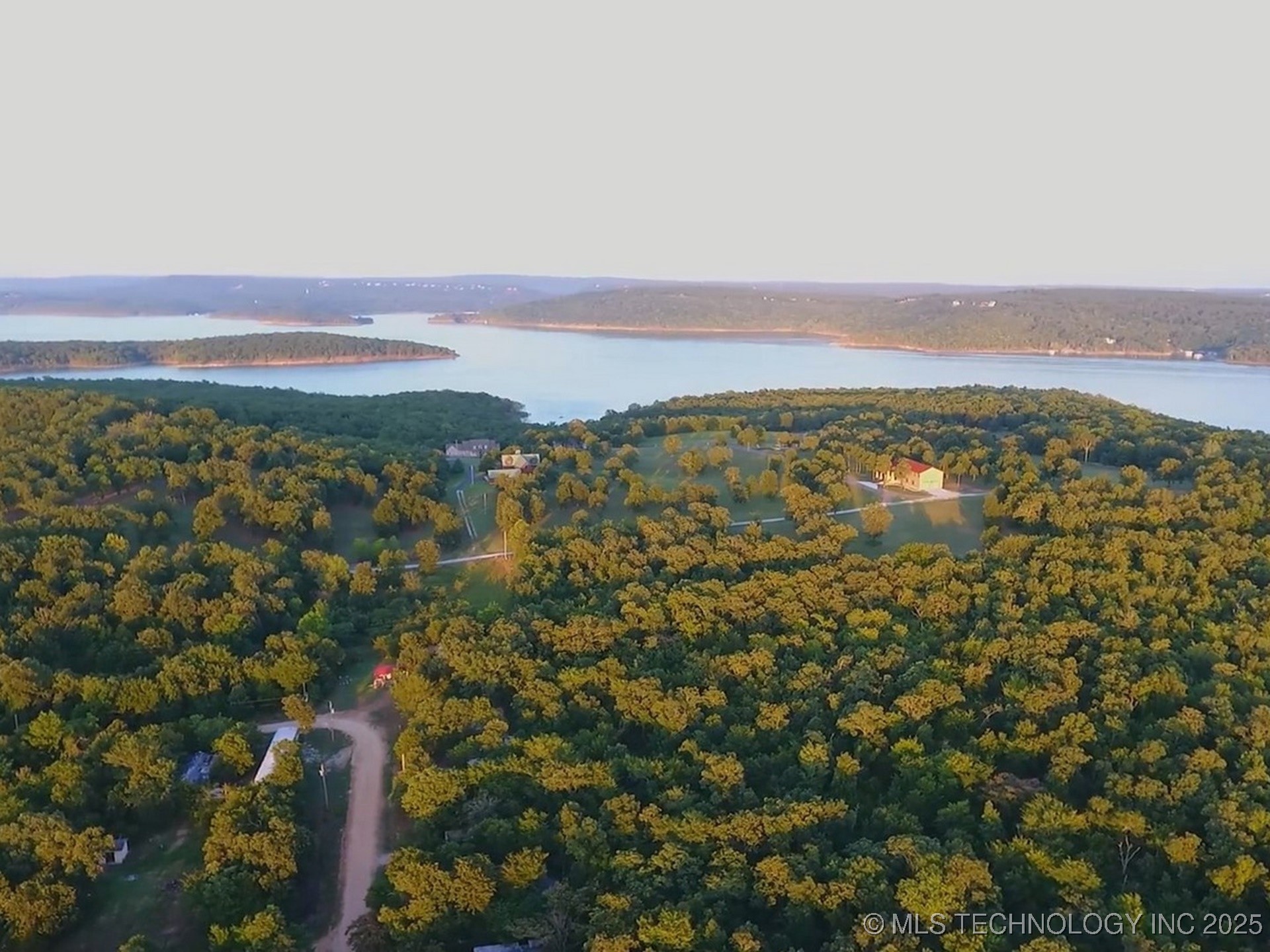 15831 W Dogwood Road Property Photo 5