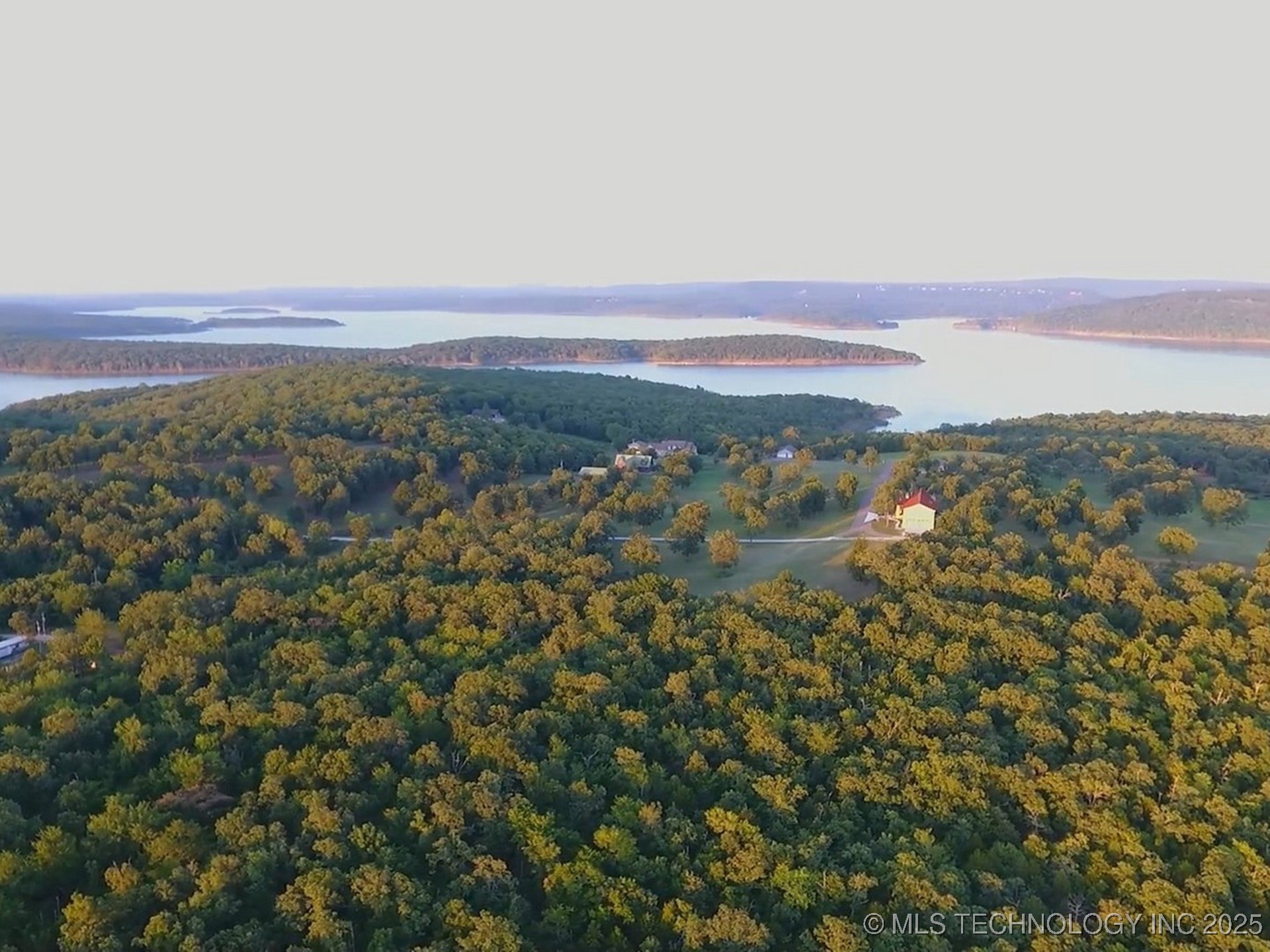 15831 W Dogwood Road Property Photo 7