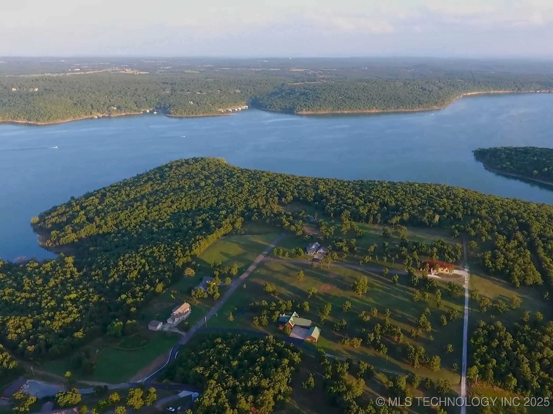 15831 W Dogwood Road Property Photo 9